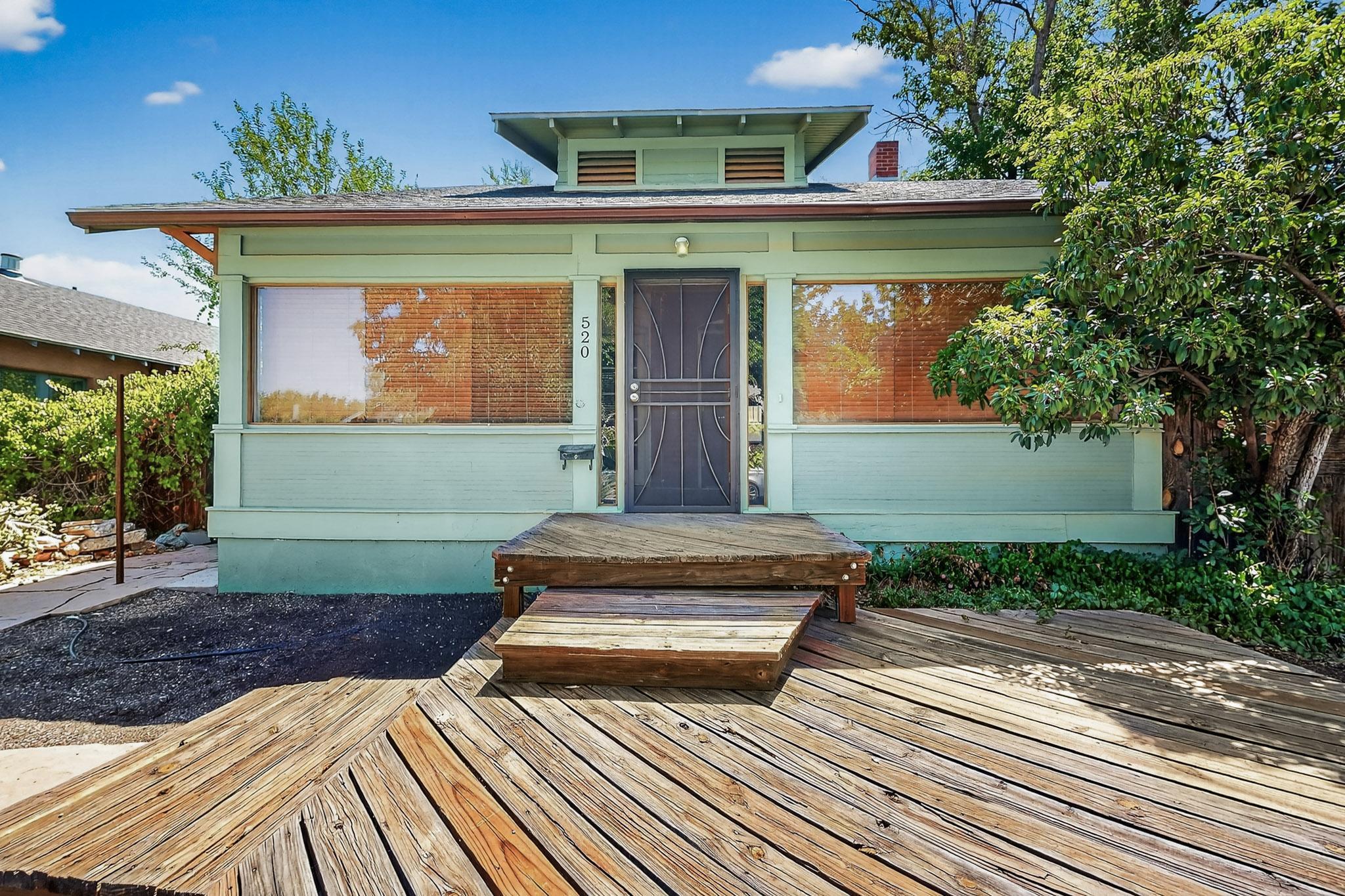 520 LUNA Boulevard NW