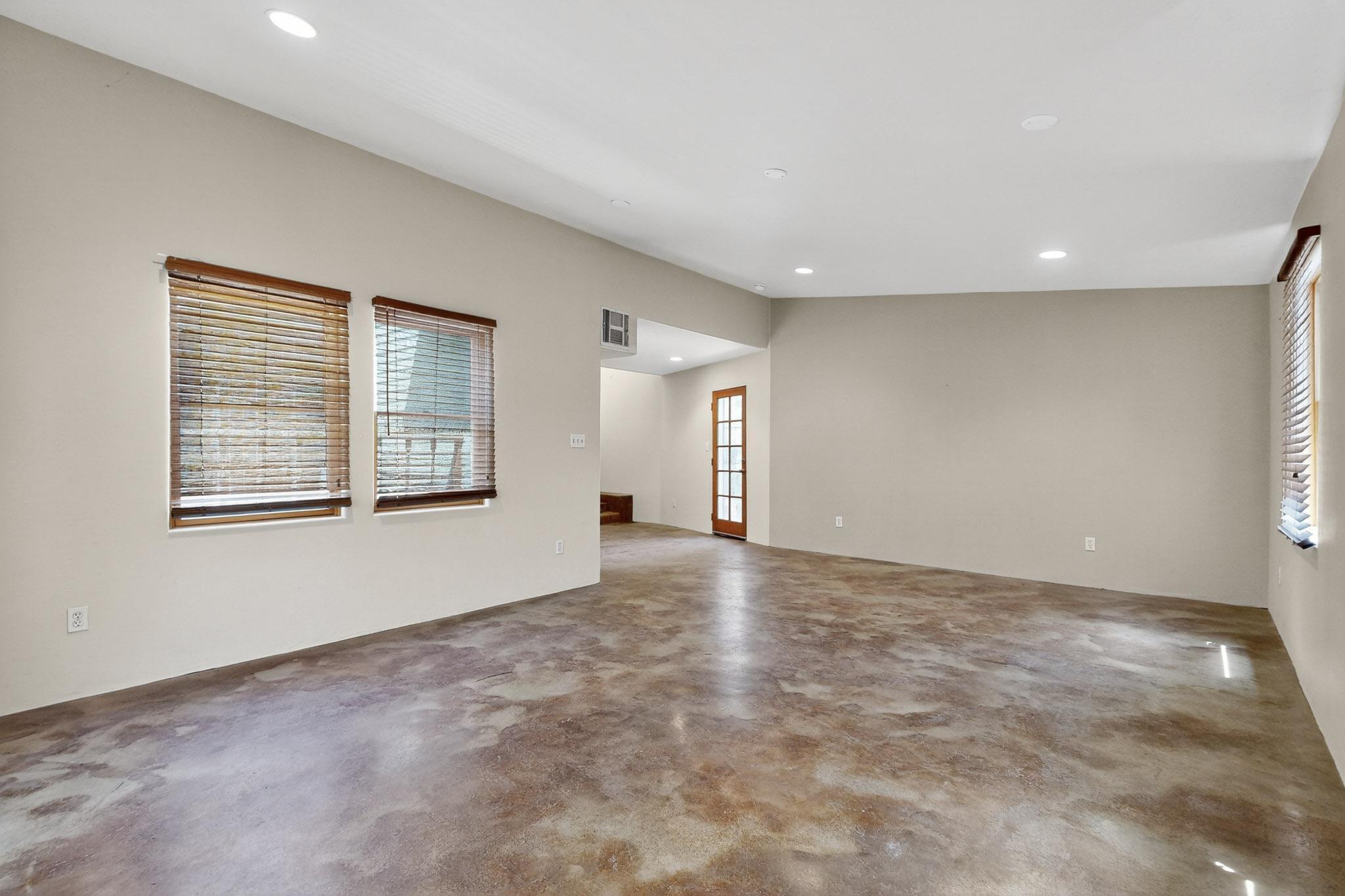 520 LUNA Boulevard NW