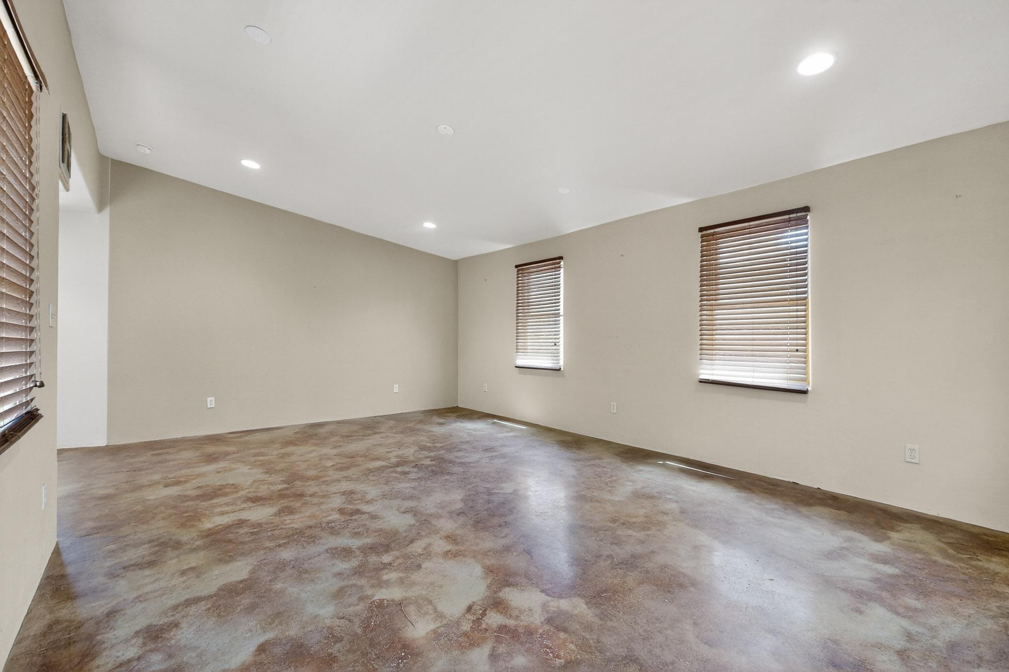 520 LUNA Boulevard NW