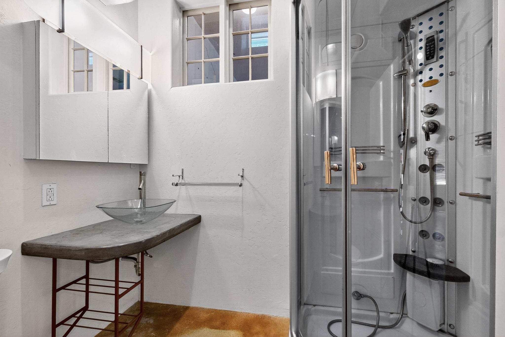 520 LUNA Boulevard NW