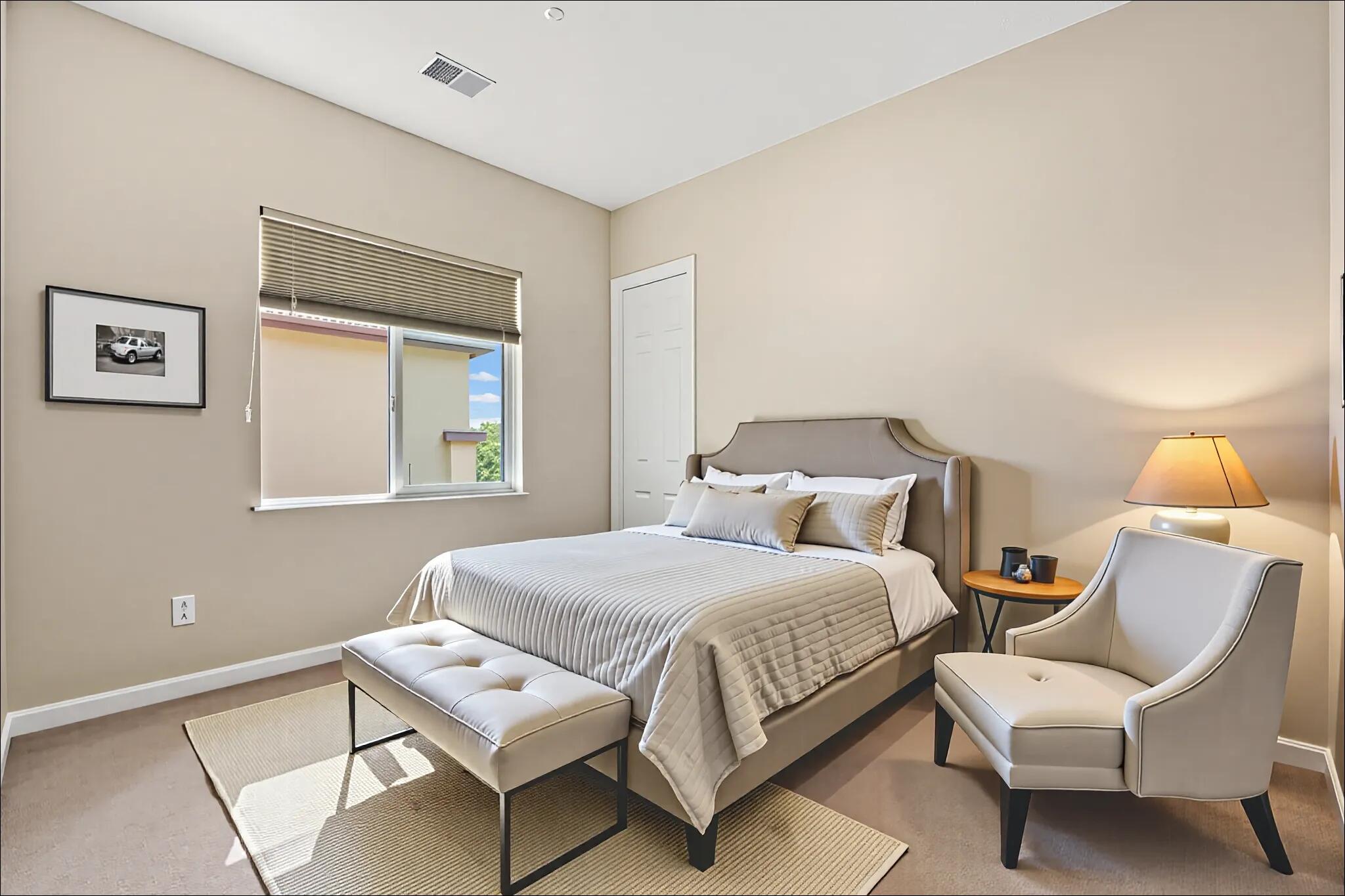 9113 Vista Bosquejo Road NW