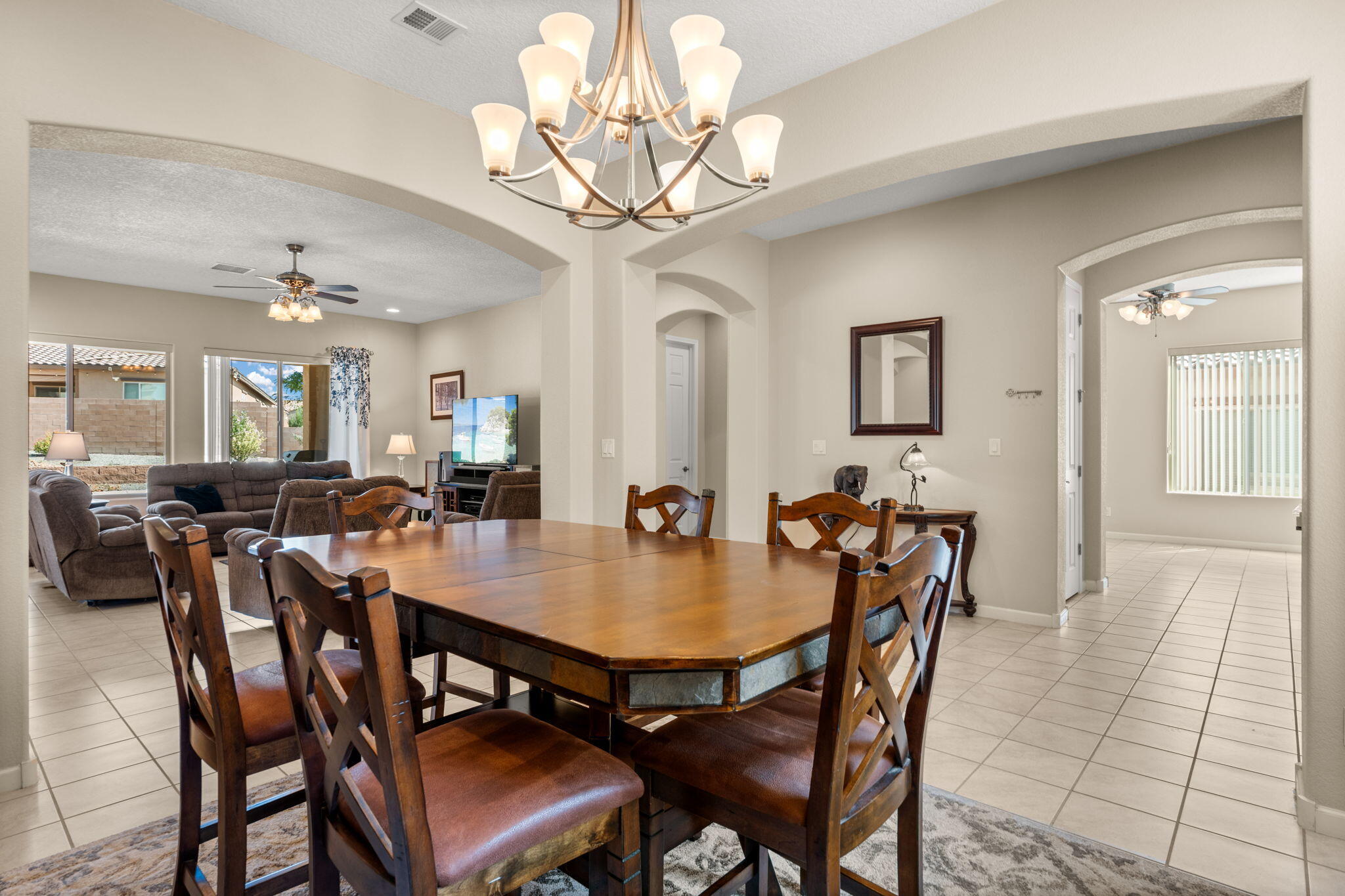 9113 Vista Bosquejo Road NW