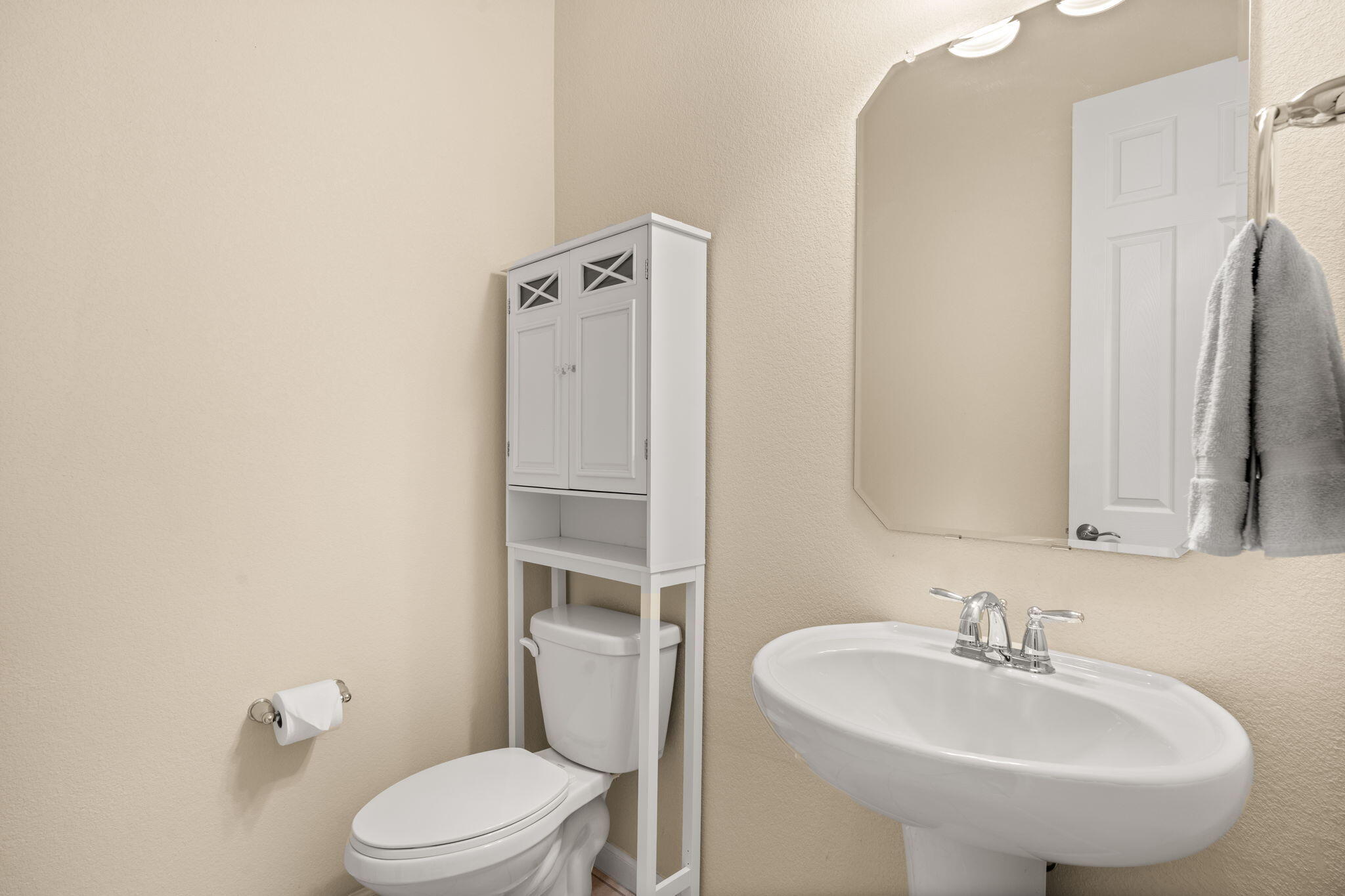 9113 Vista Bosquejo Road NW