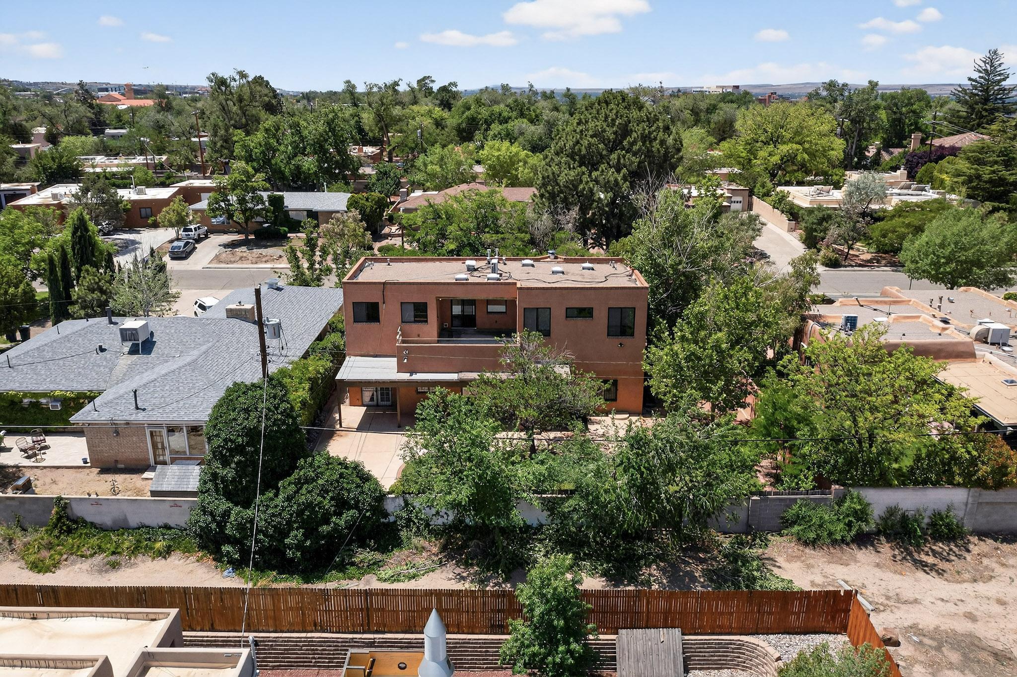 1405 SIGMA CHI Road NE