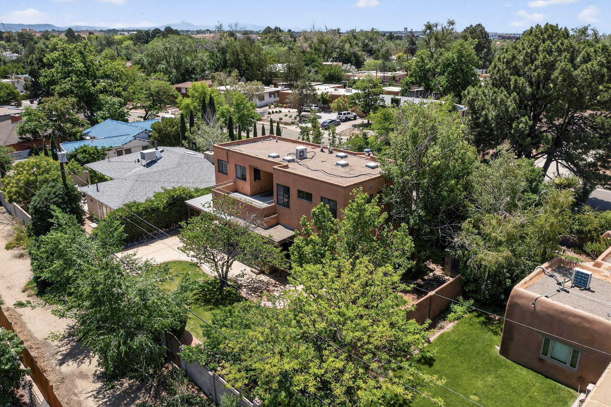 1405 SIGMA CHI Road NE