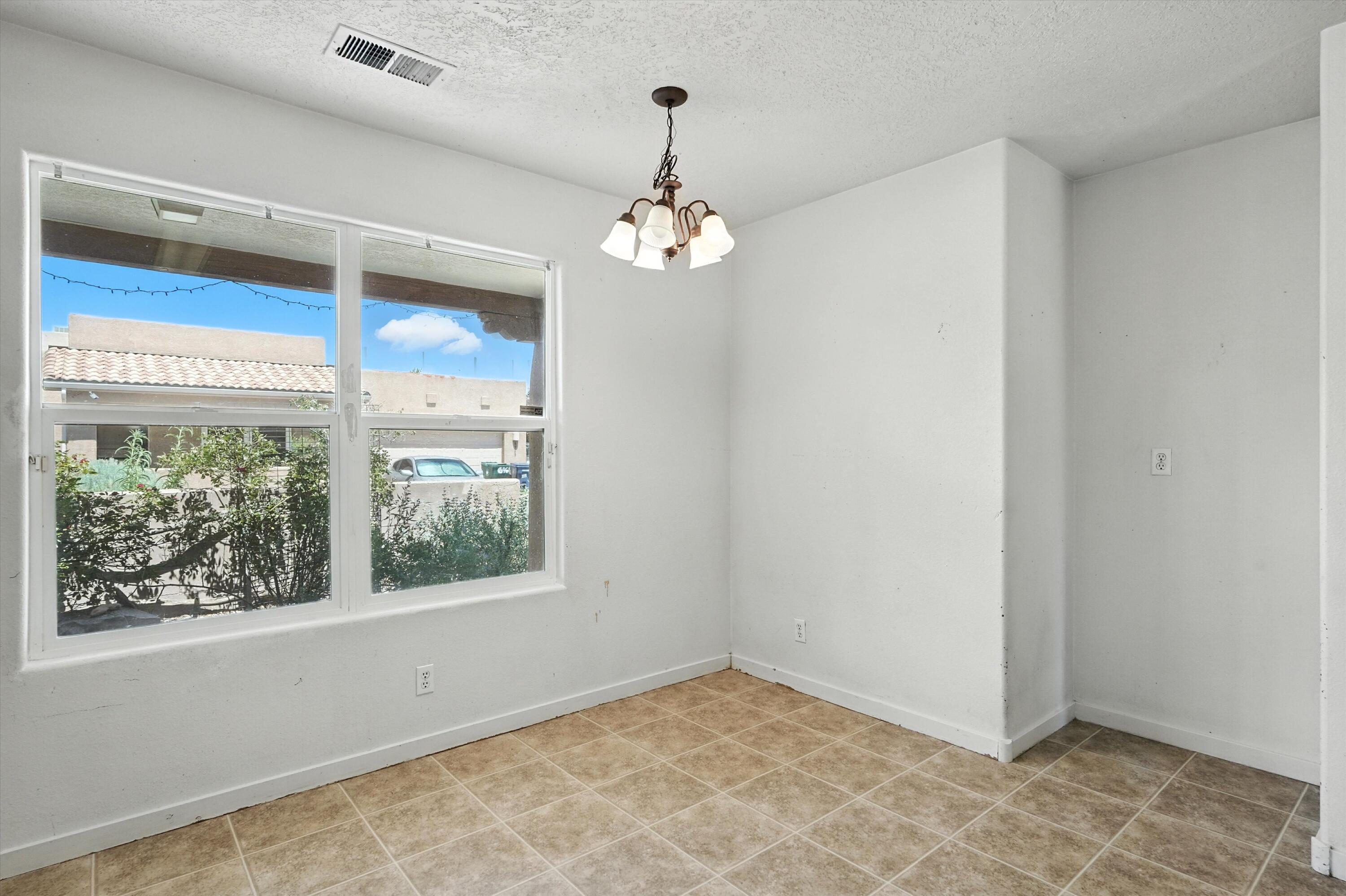 6963 Golden Mesa