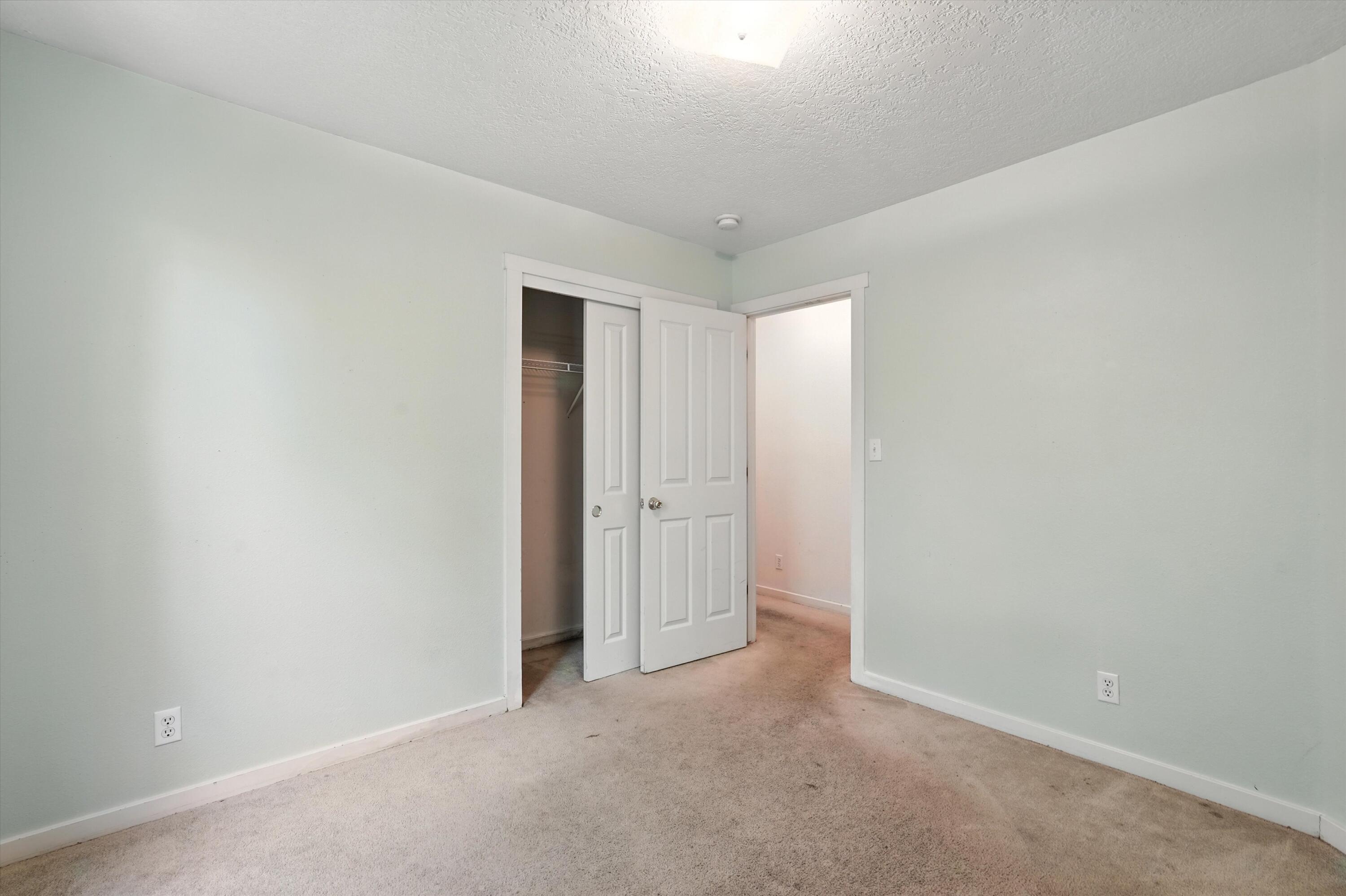 6963 Golden Mesa