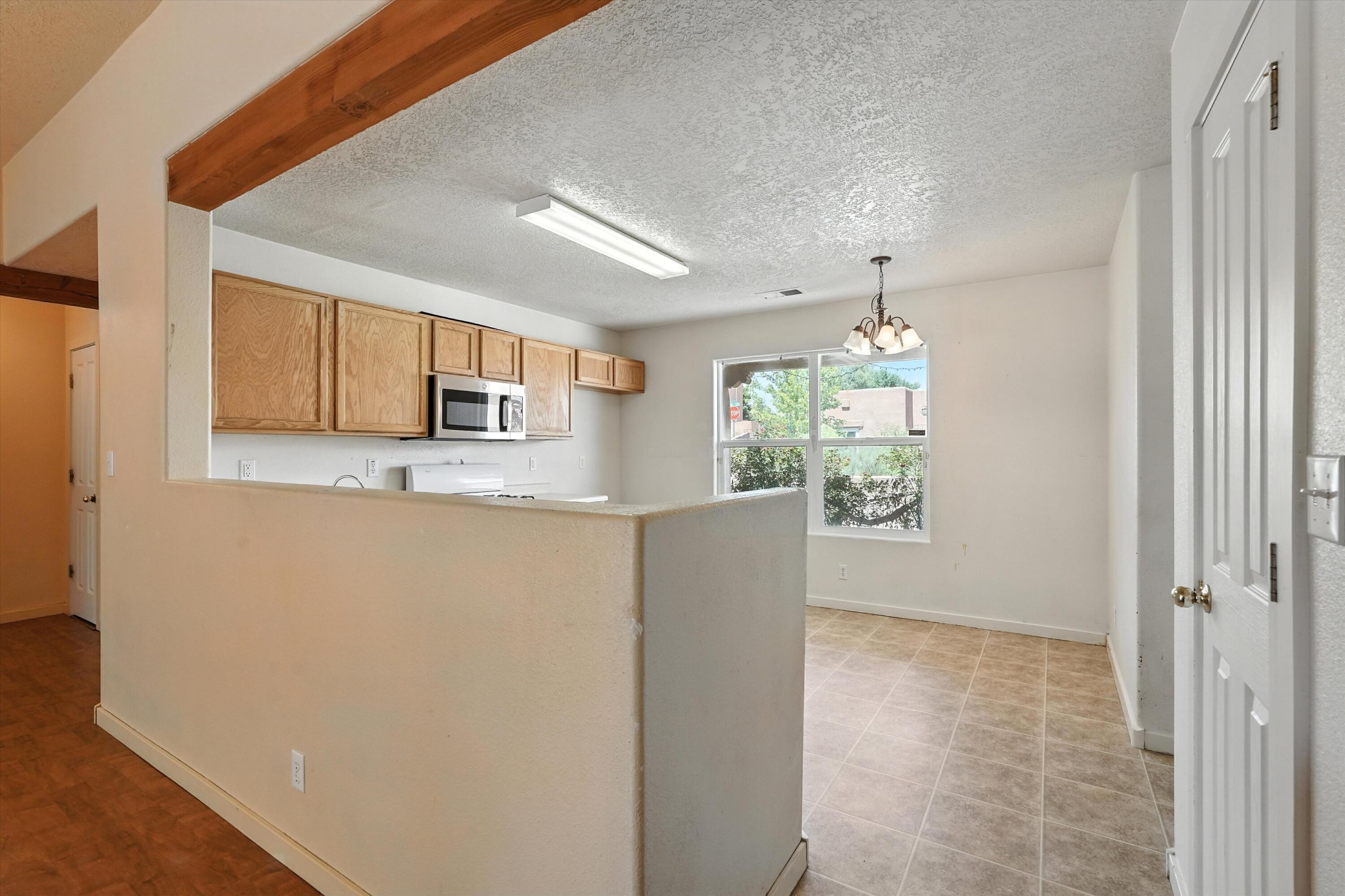 6963 Golden Mesa
