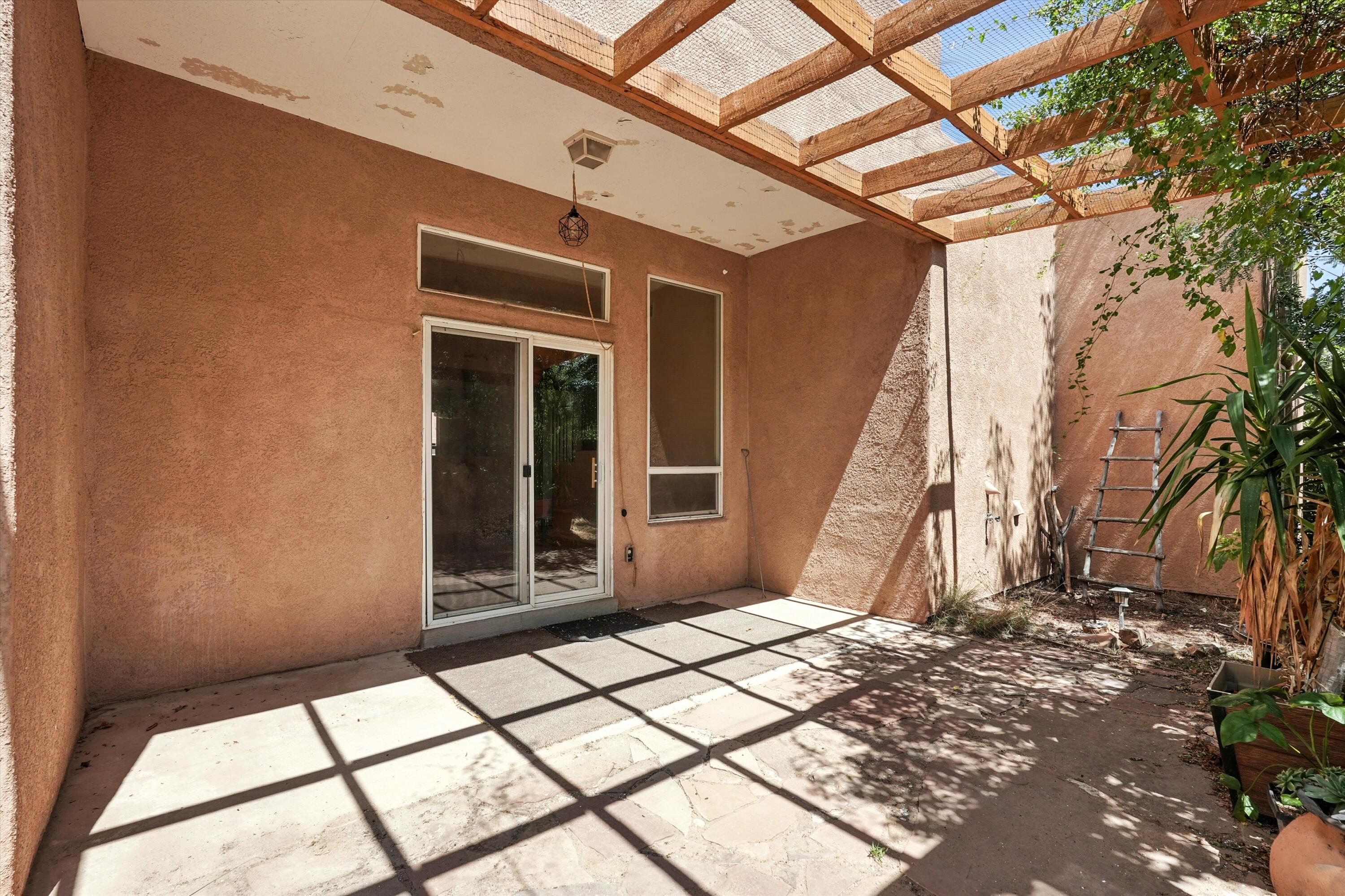 6963 Golden Mesa