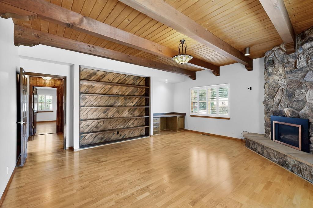 5501 LUNA DEL ORO Court NE