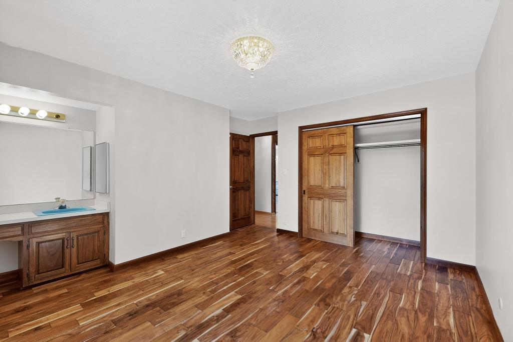 5501 LUNA DEL ORO Court NE