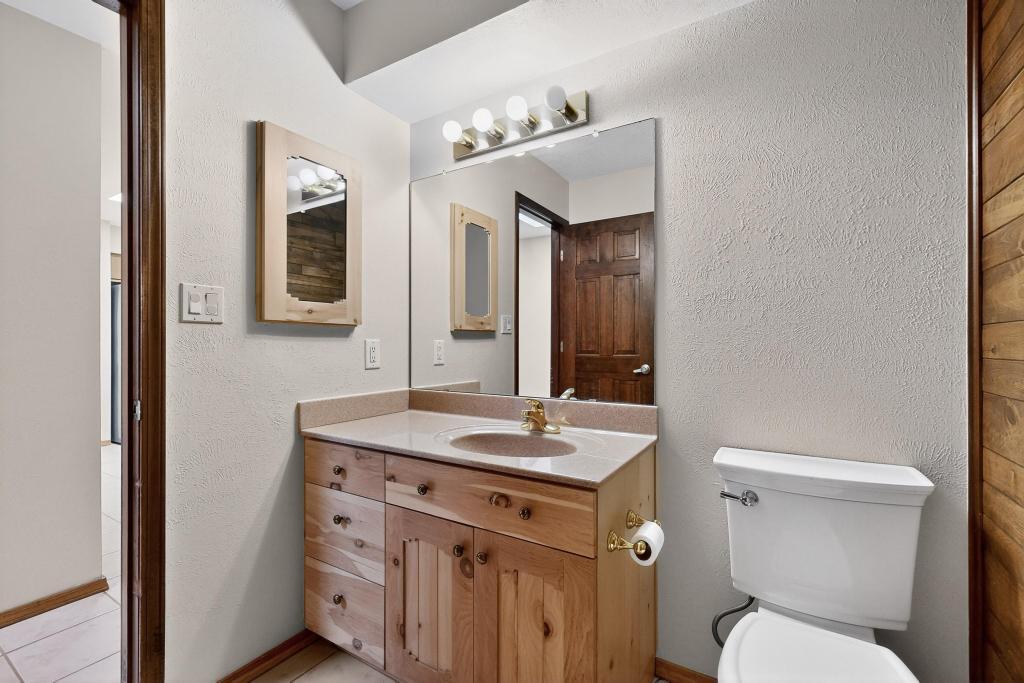 5501 LUNA DEL ORO Court NE