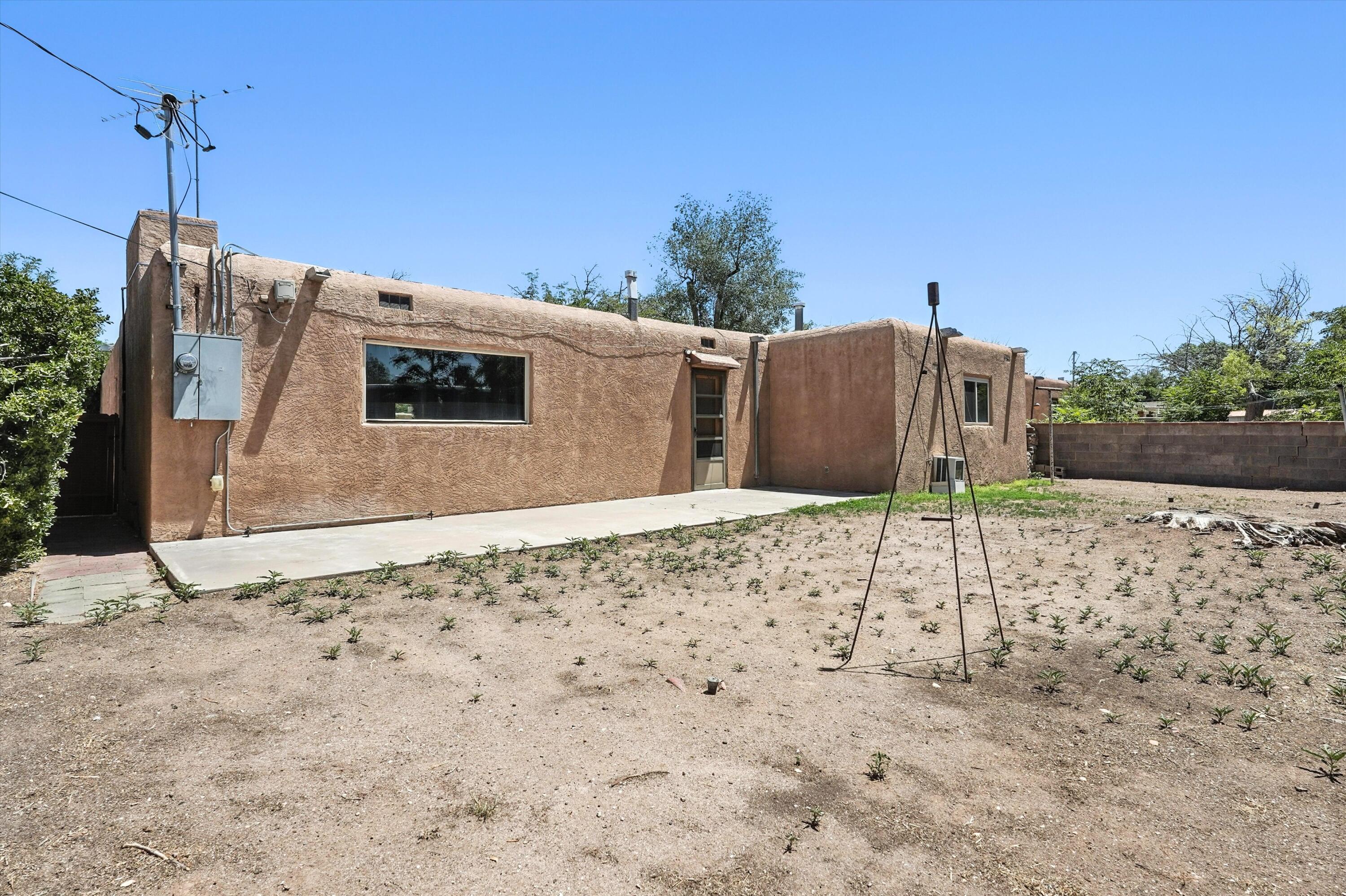 713 LA VETA Drive