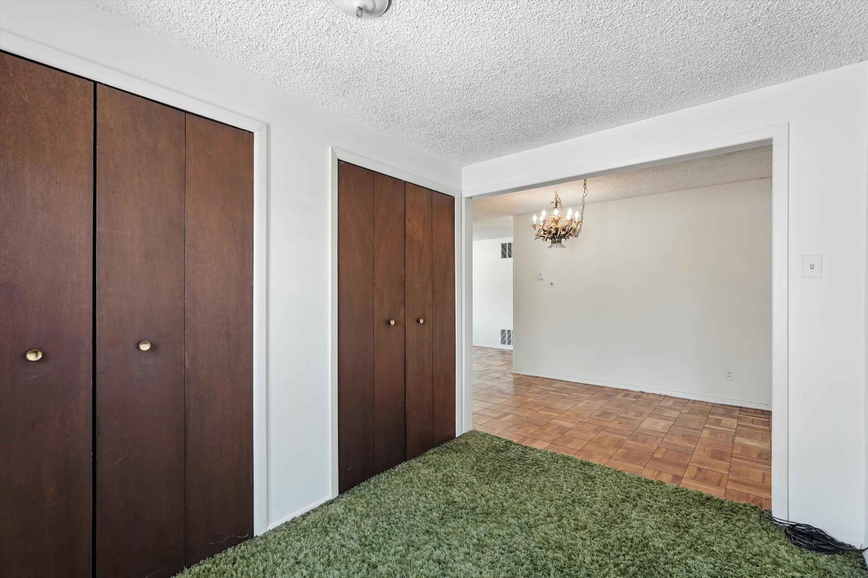 713 LA VETA Drive