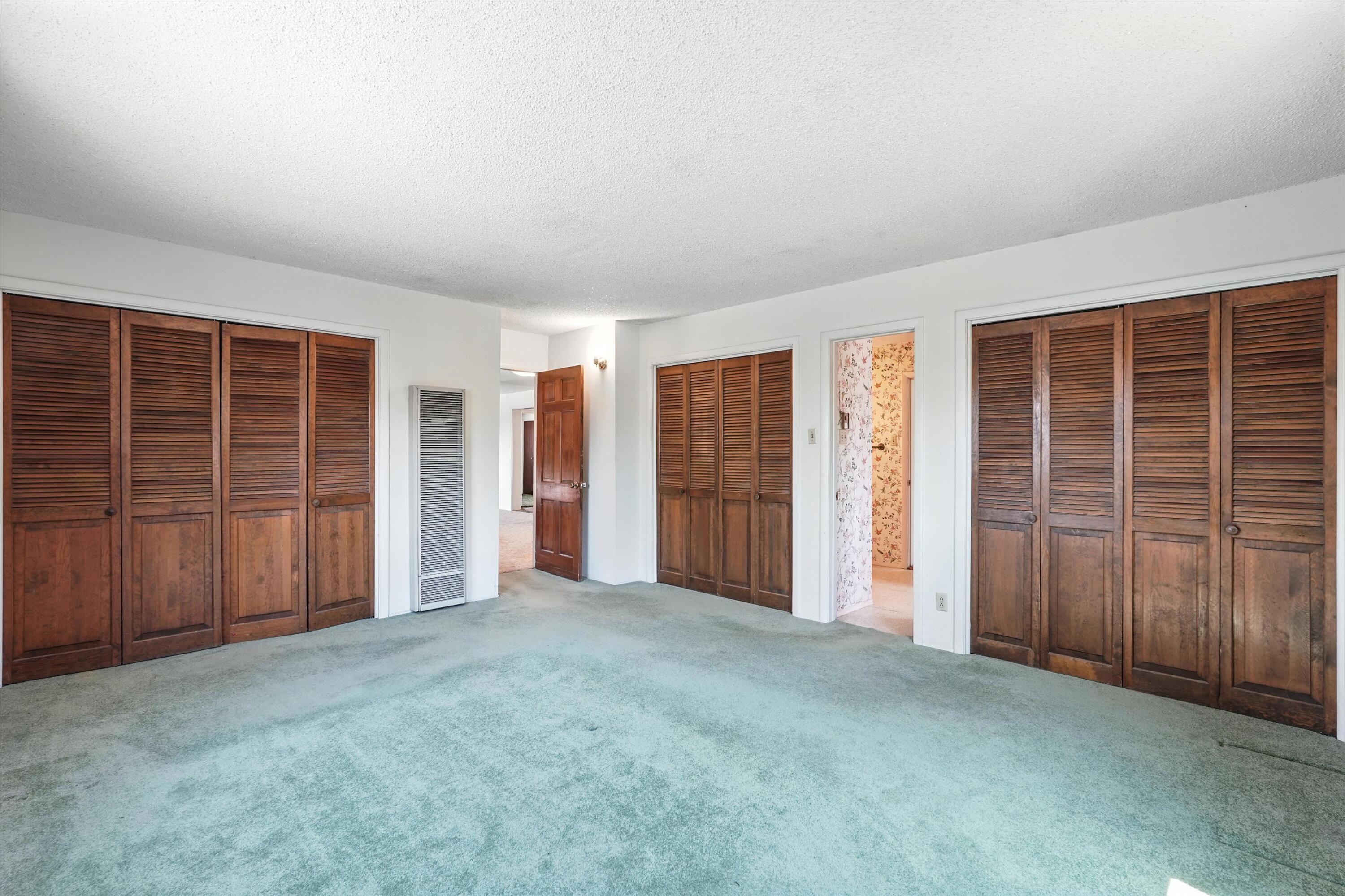 713 LA VETA Drive