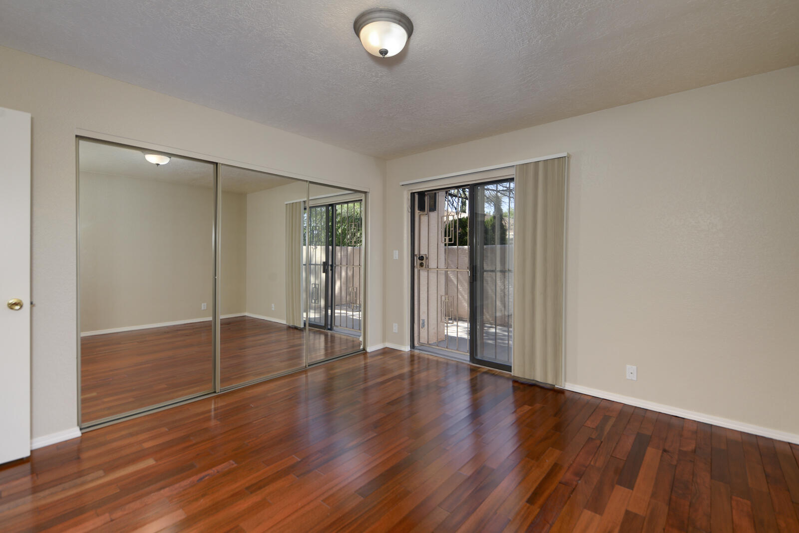 6408 MONTE SERRANO NE