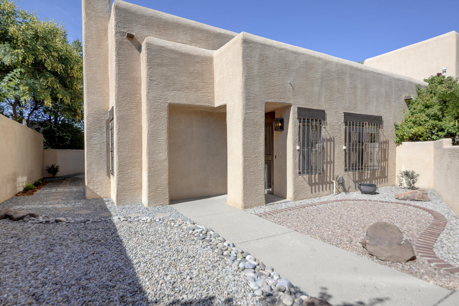 6408 MONTE SERRANO NE