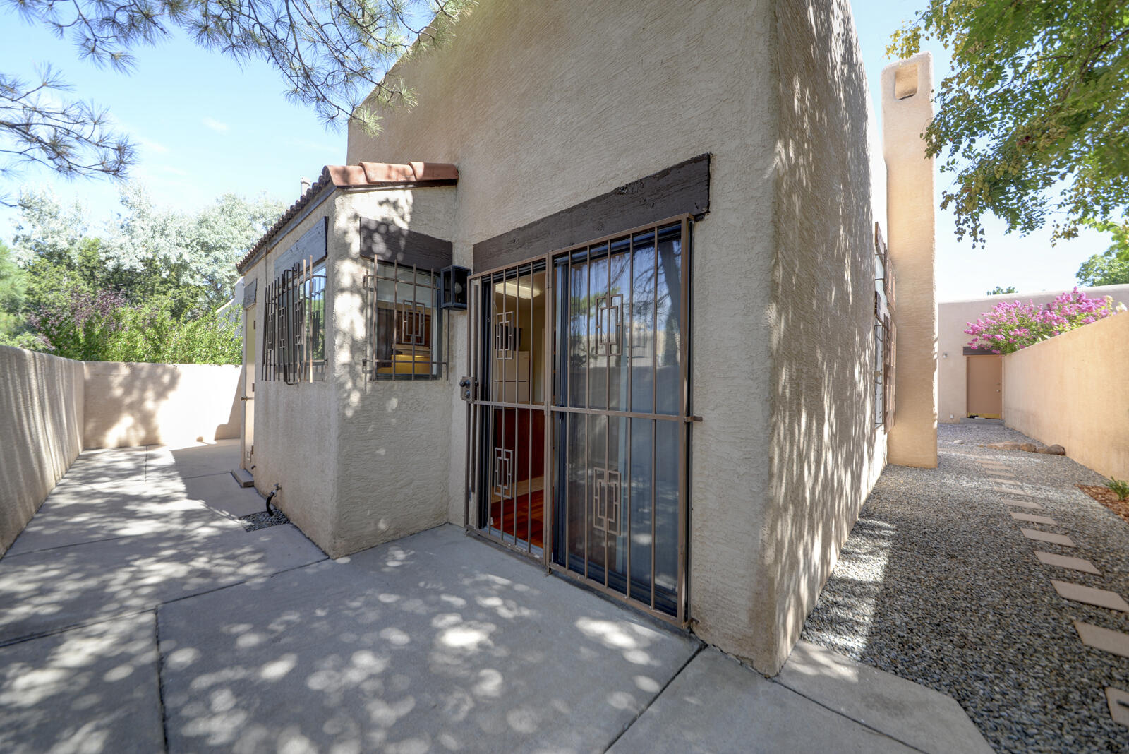 6408 MONTE SERRANO NE
