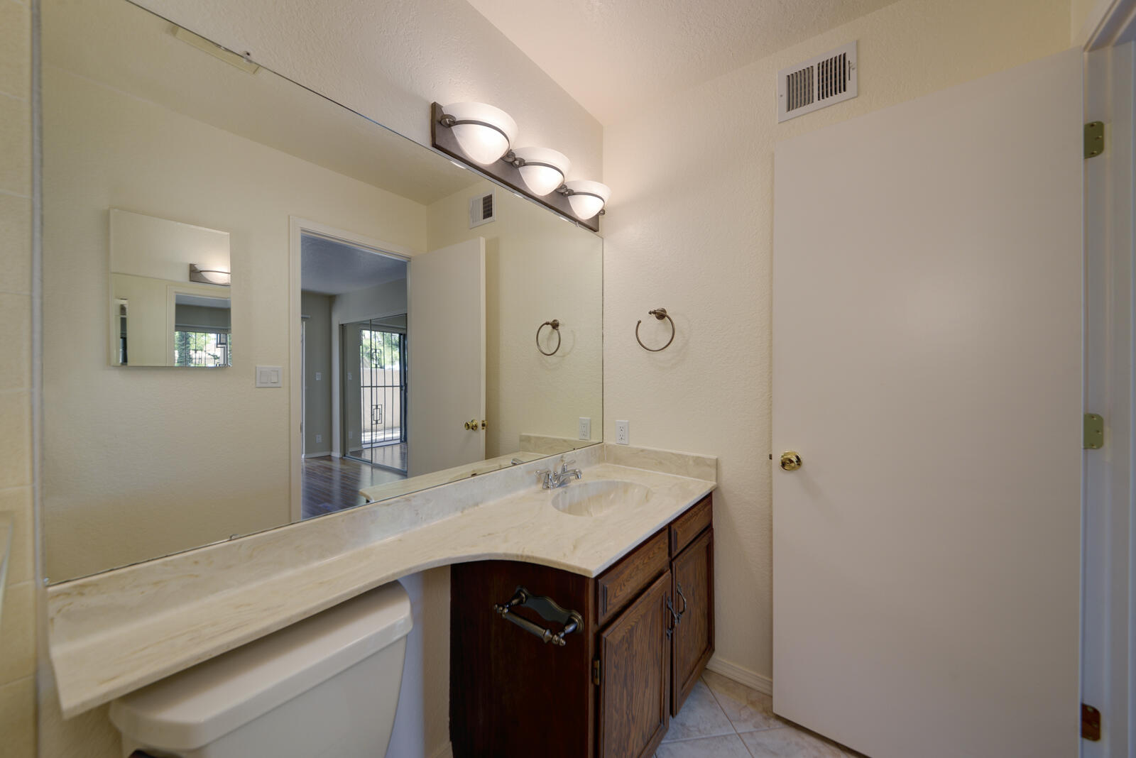 6408 MONTE SERRANO NE