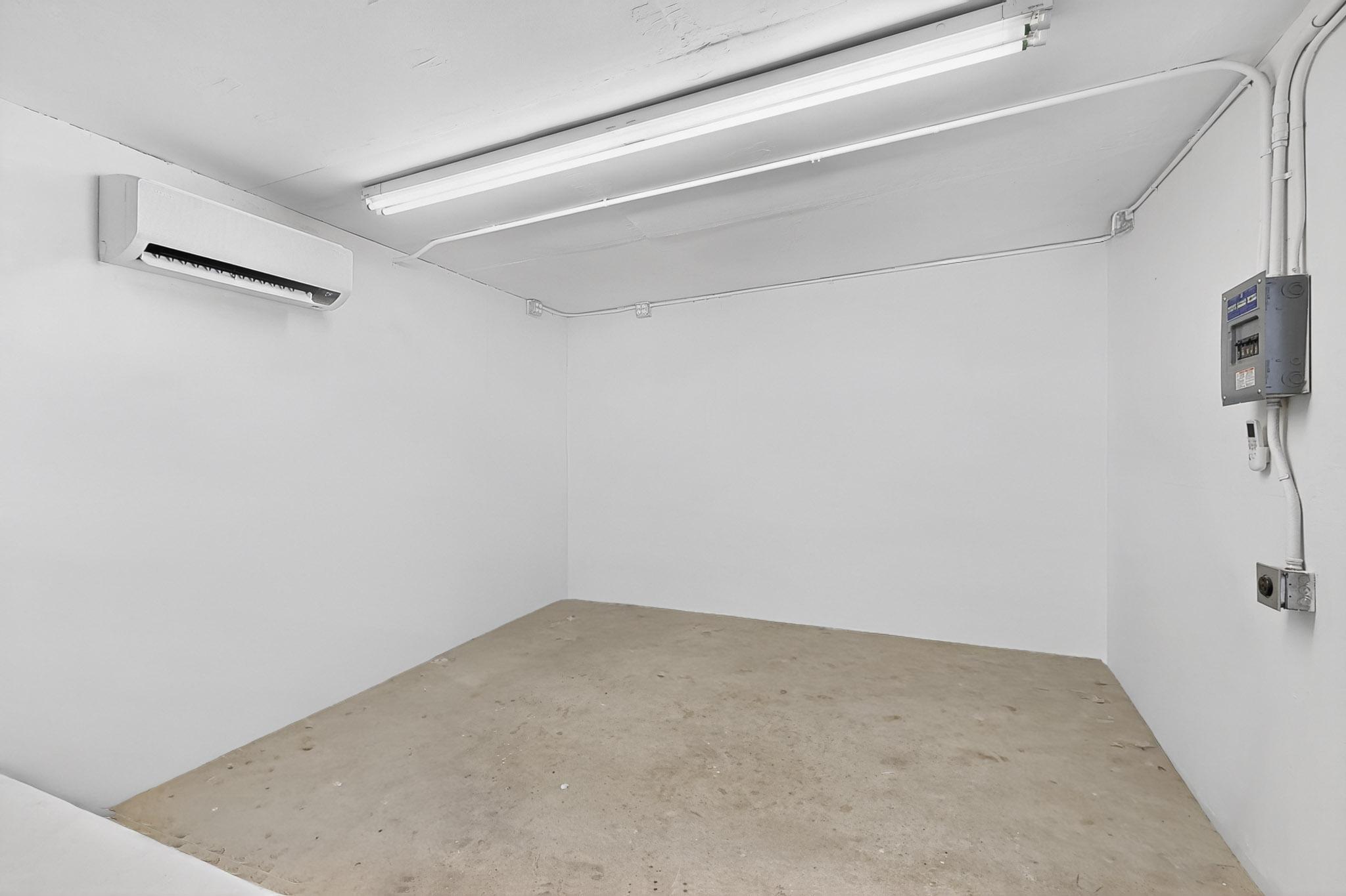 7126 CECILIA Drive SW