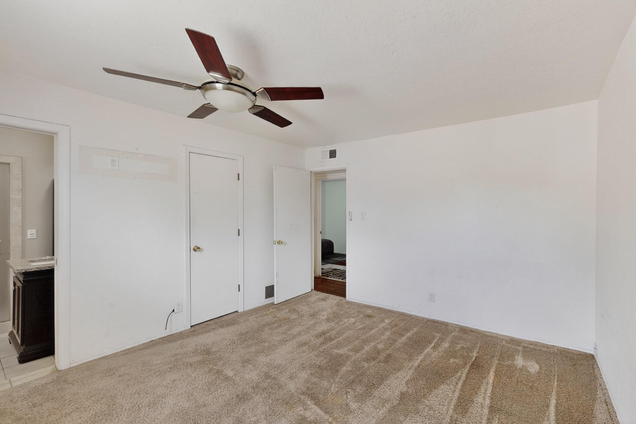 7126 CECILIA Drive SW