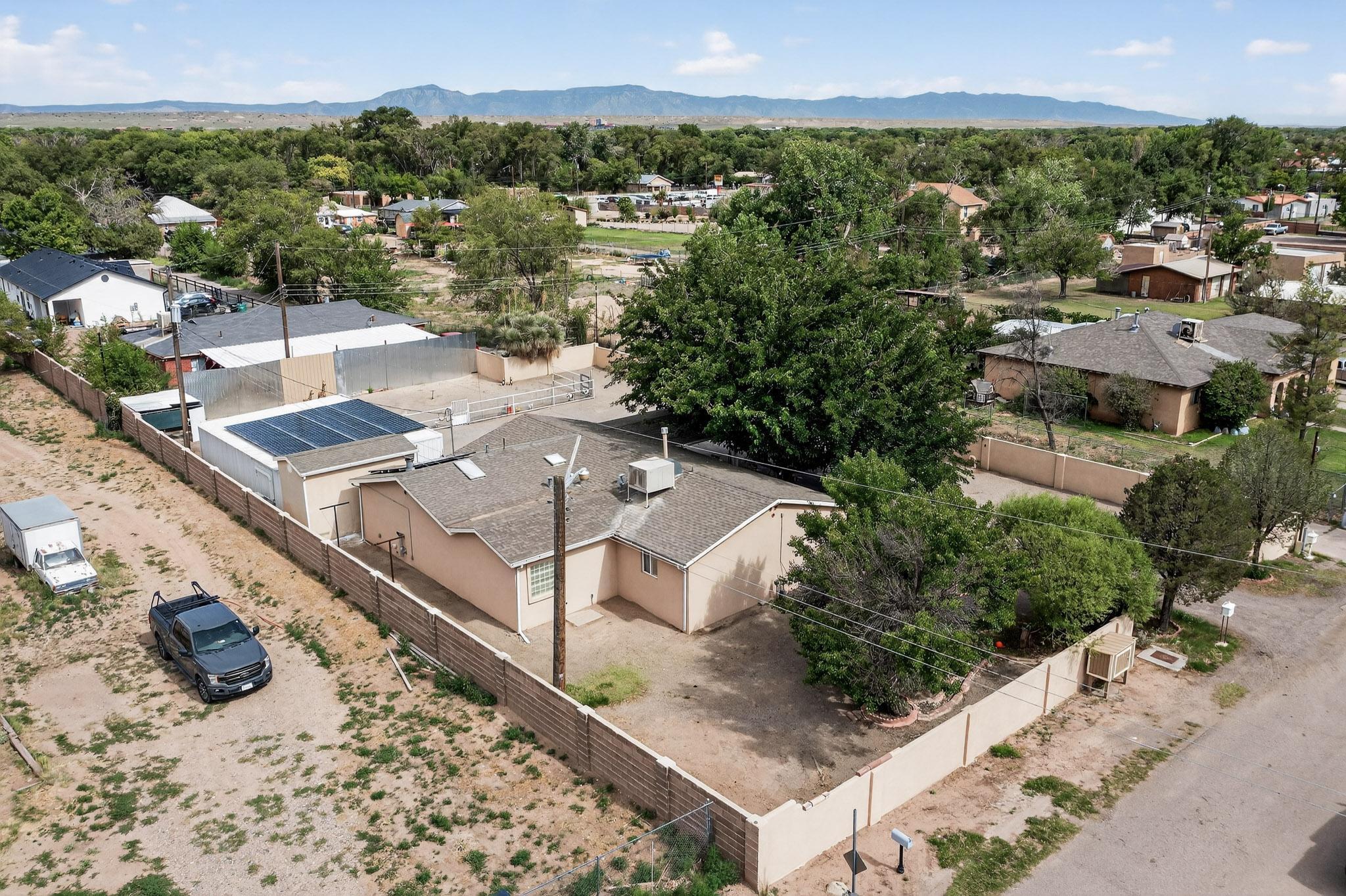 7126 CECILIA Drive SW