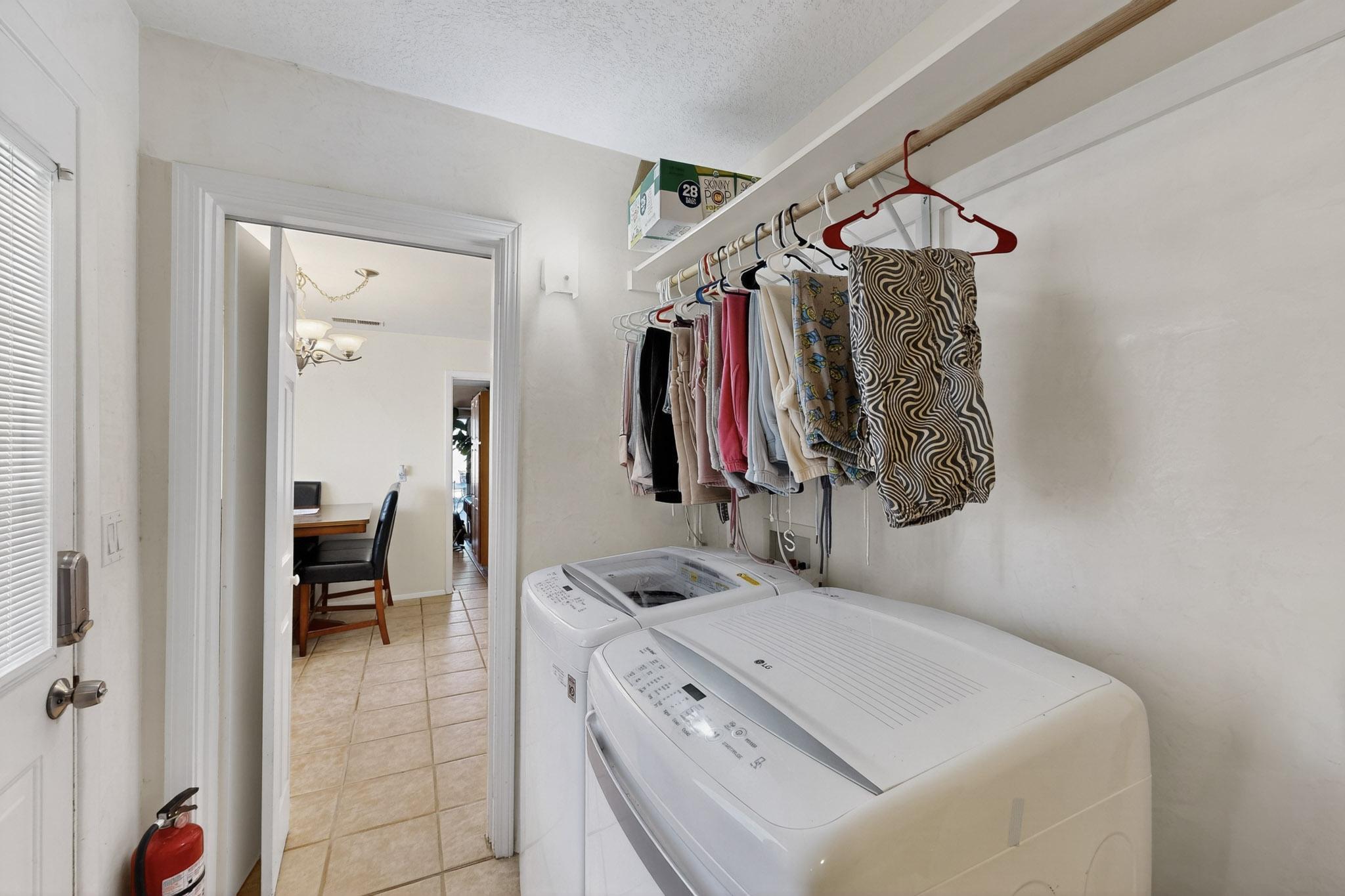 7126 CECILIA Drive SW