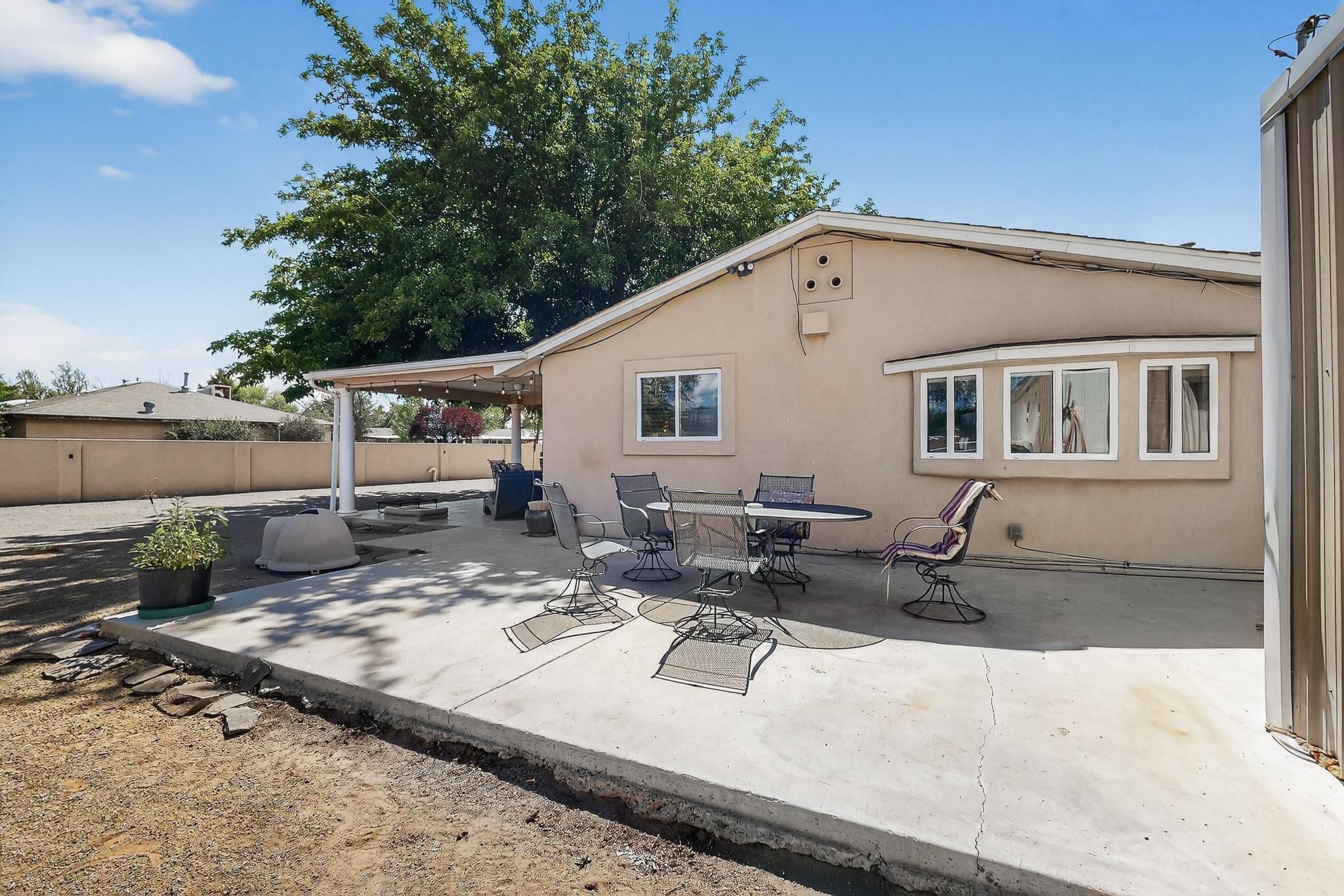 7126 CECILIA Drive SW