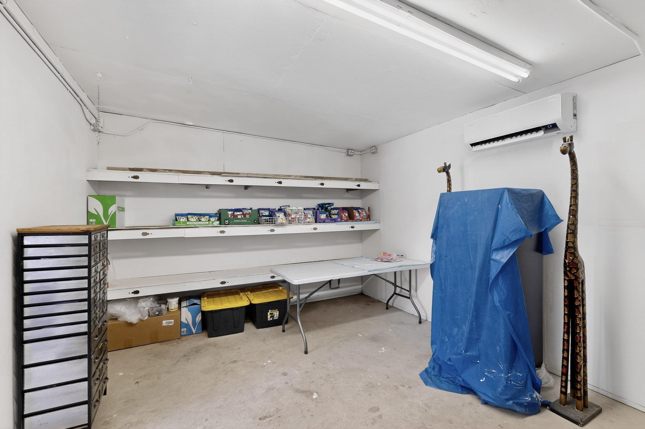 7126 CECILIA Drive SW