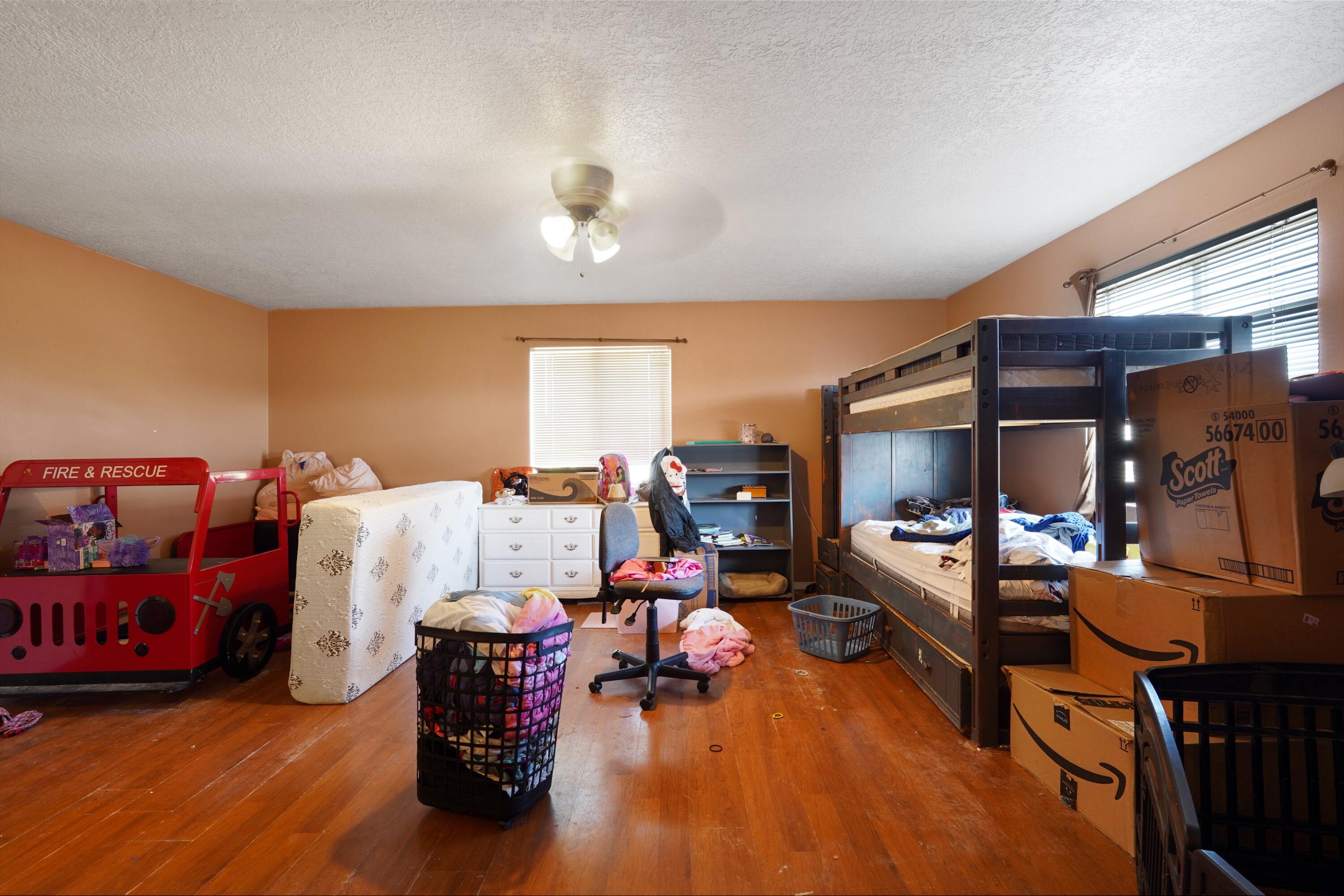 527 WHISPER MESA Street SW