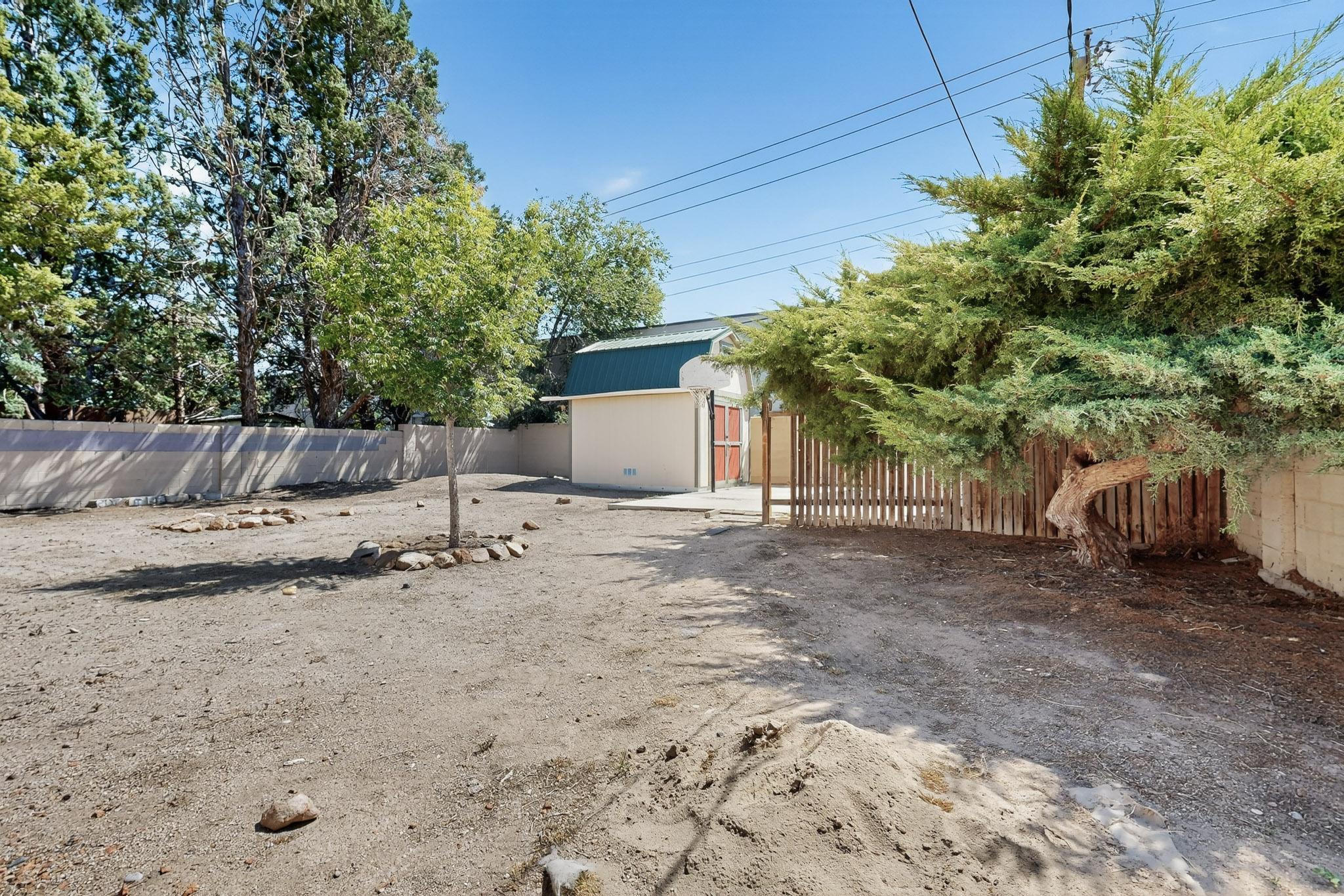 1416 KENTUCKY Street NE