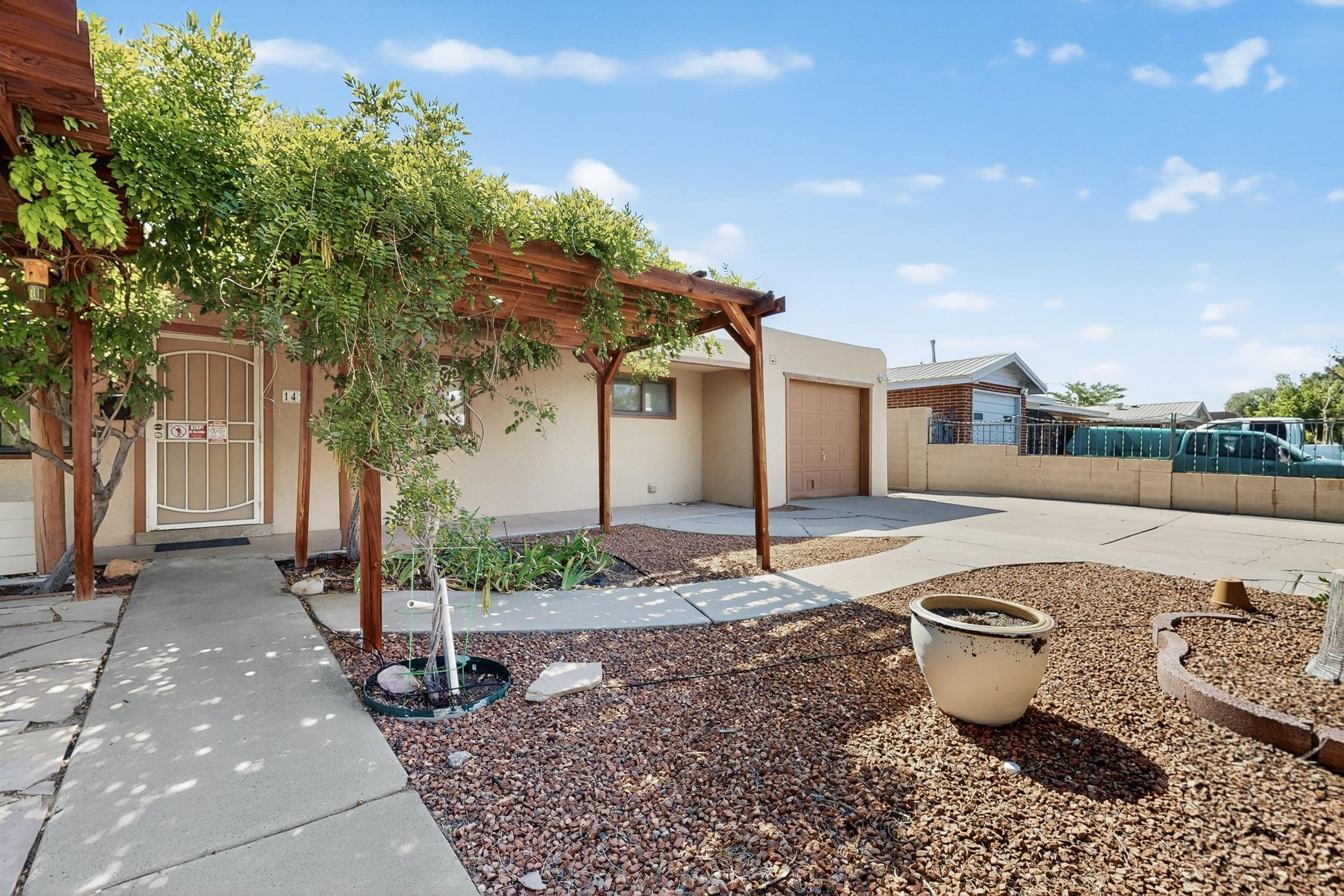 1416 KENTUCKY Street NE