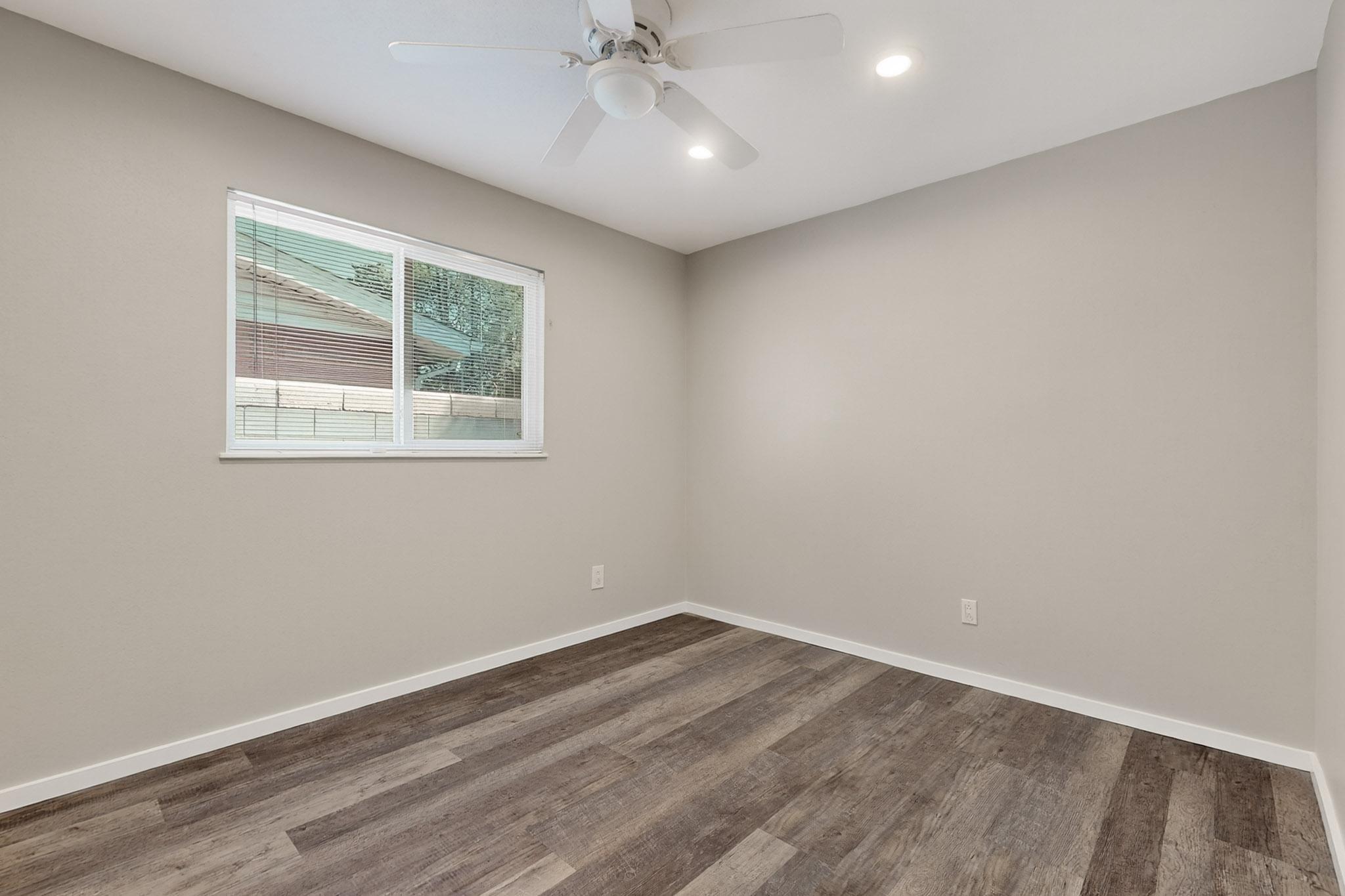 1416 KENTUCKY Street NE