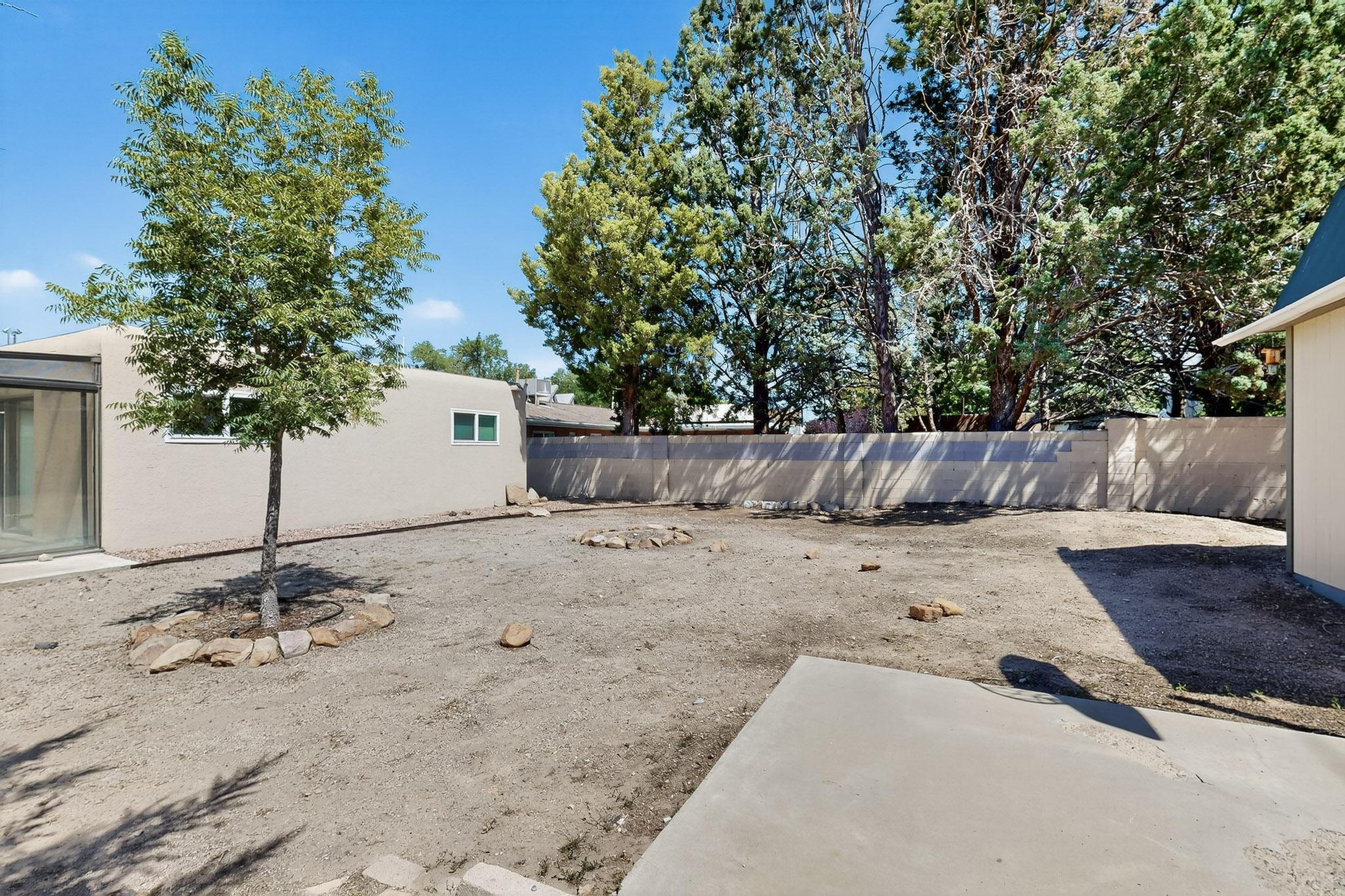 1416 KENTUCKY Street NE