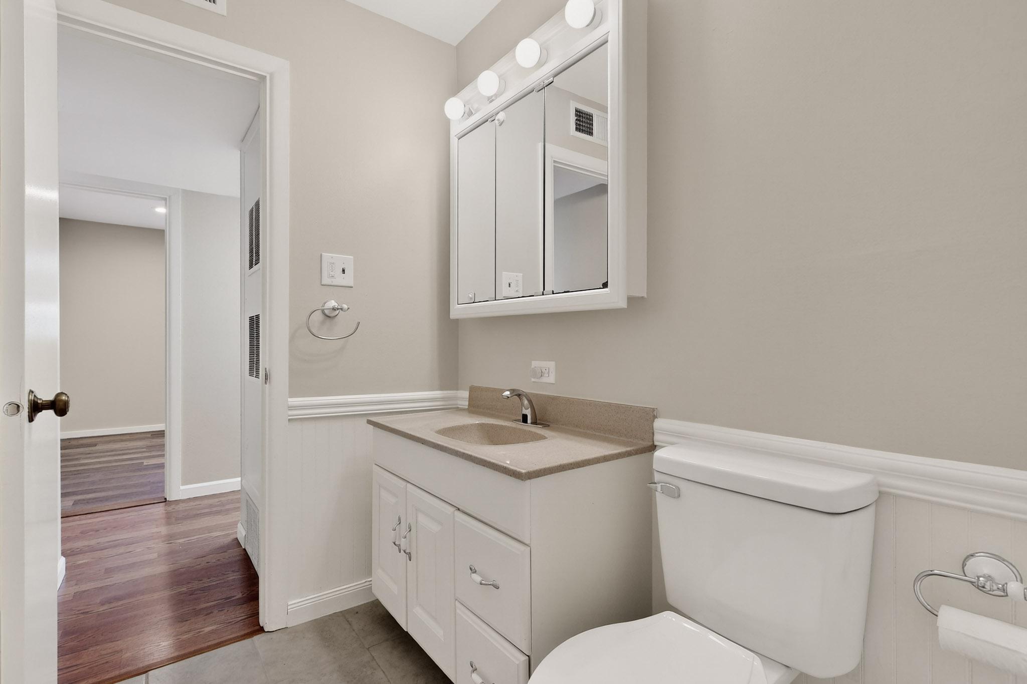 1416 KENTUCKY Street NE