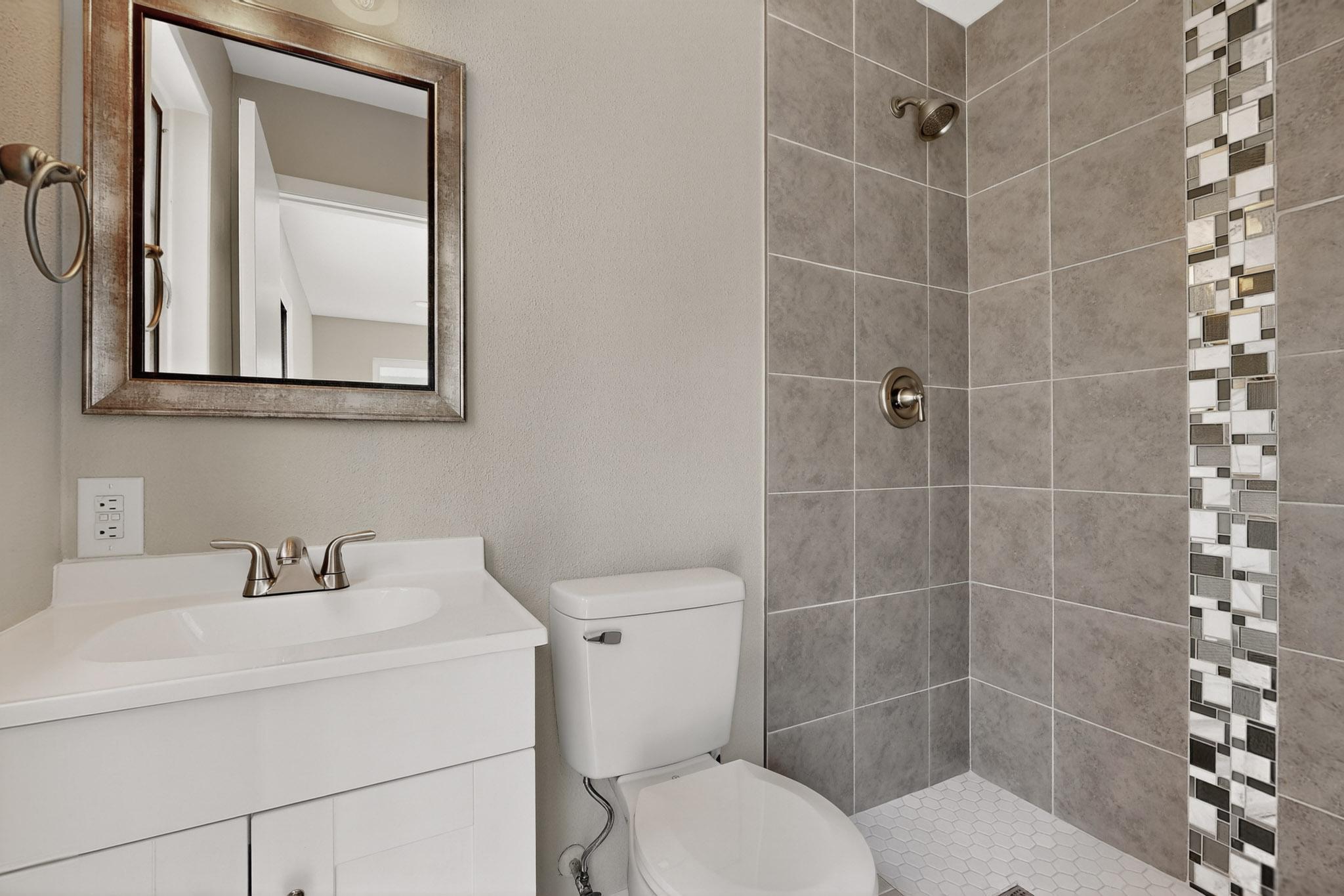 1416 KENTUCKY Street NE