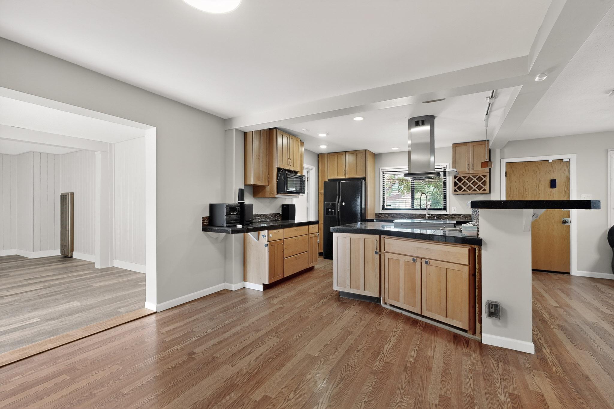 1416 KENTUCKY Street NE