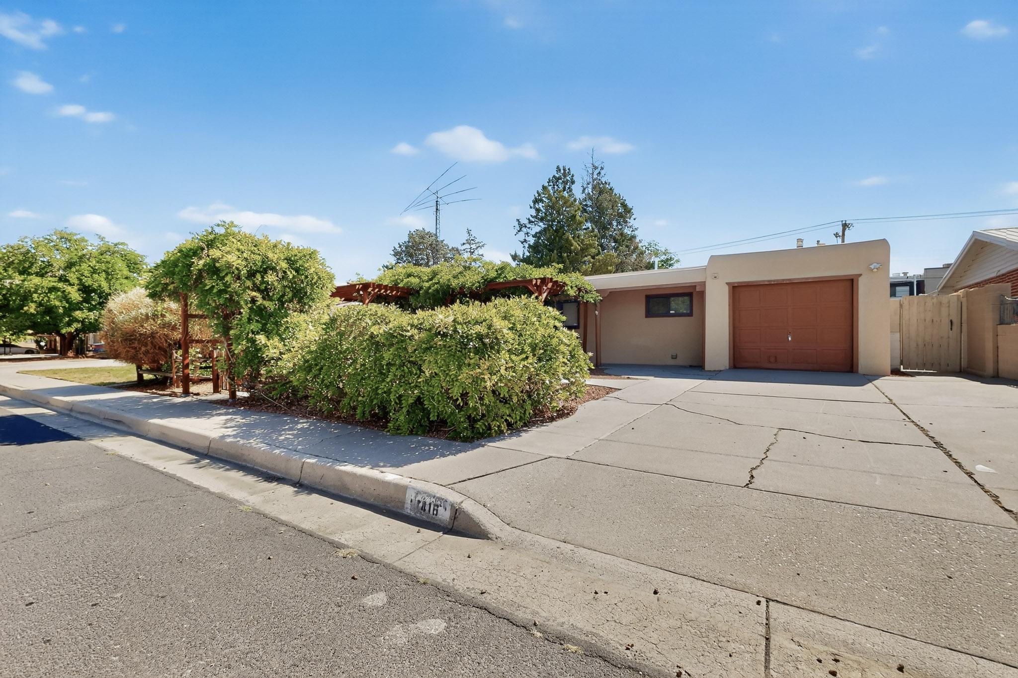 1416 KENTUCKY Street NE