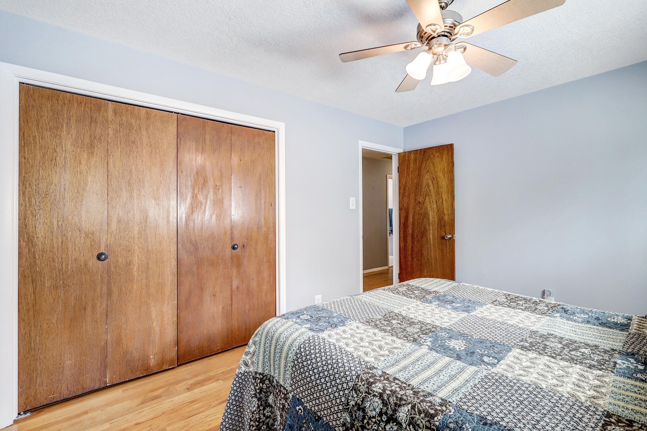 6211 BAKER Avenue NE