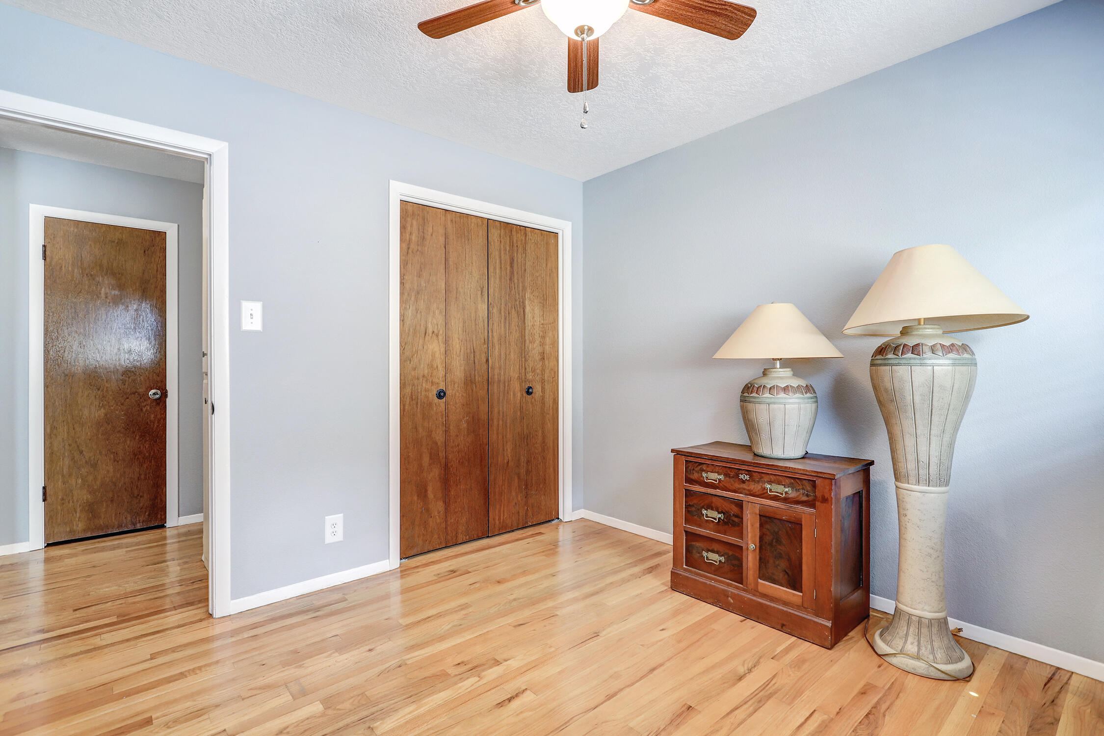 6211 BAKER Avenue NE