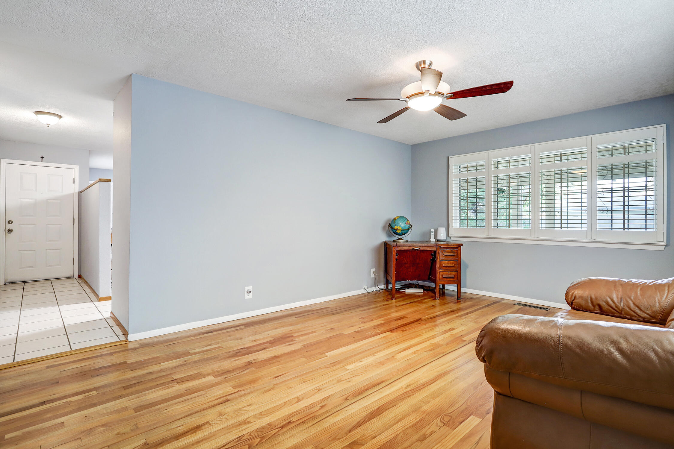 6211 BAKER Avenue NE