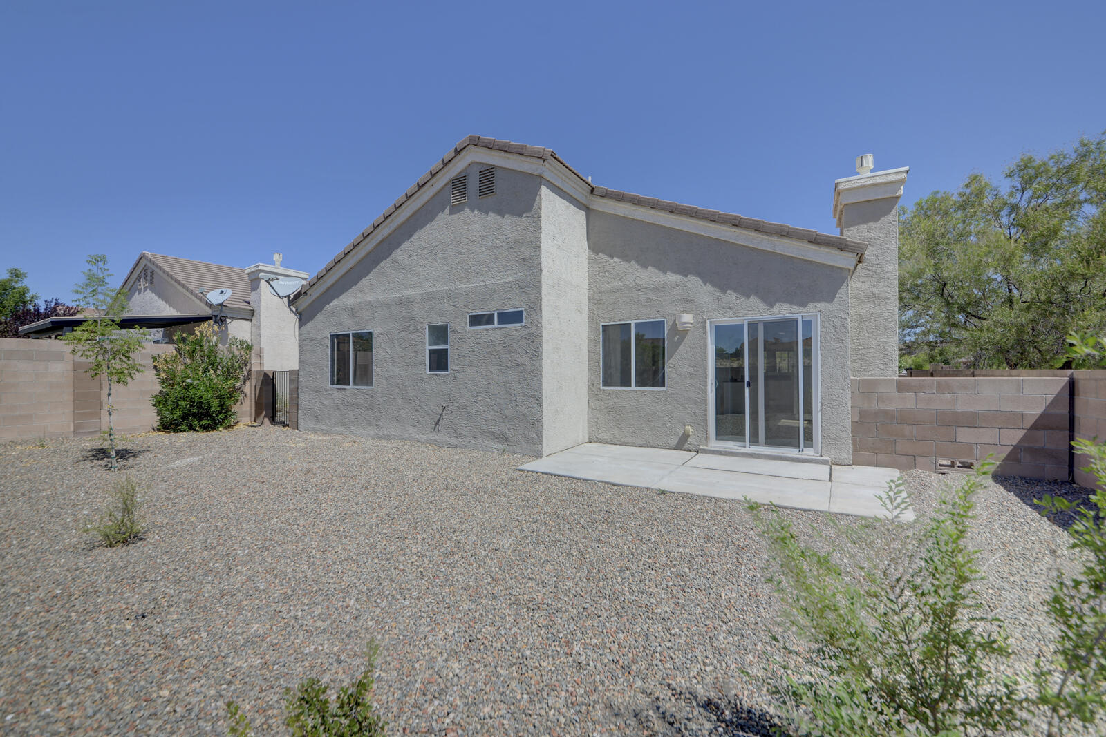 7116 HUSKY Drive NE