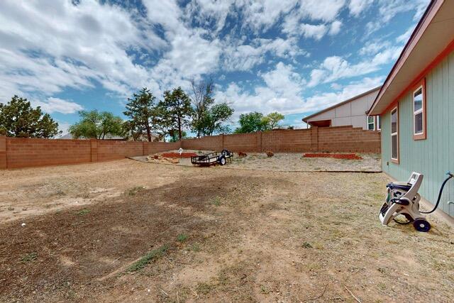 6496 GAMBEL QUAIL Road NE