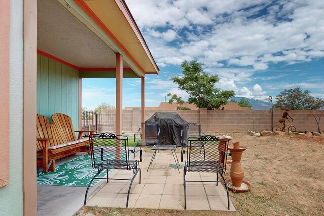 6496 GAMBEL QUAIL Road NE