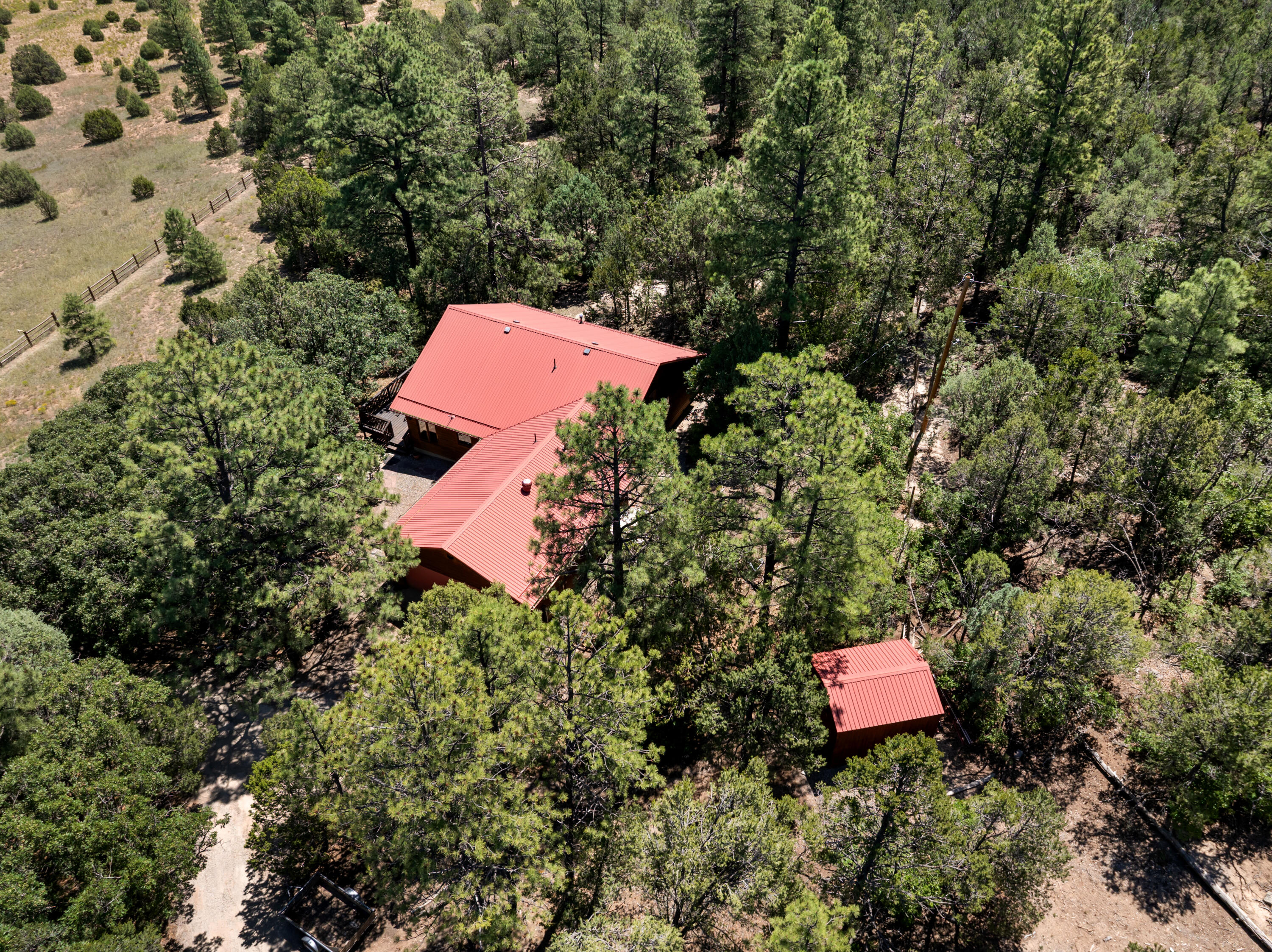 8 WOODLAND Court