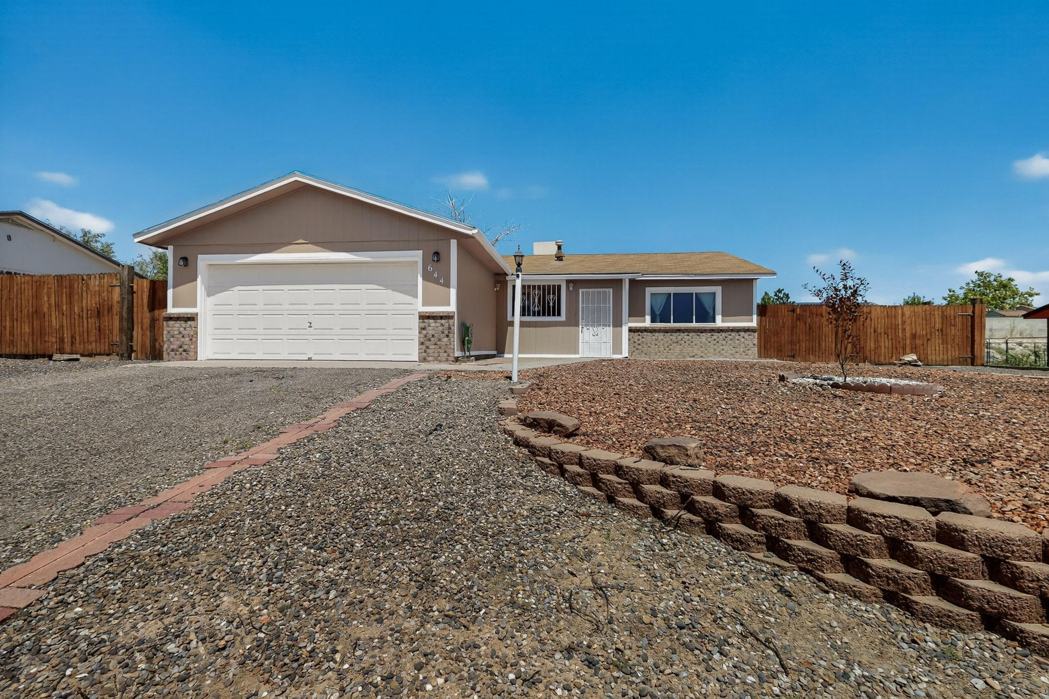 644 HOOD Road SE