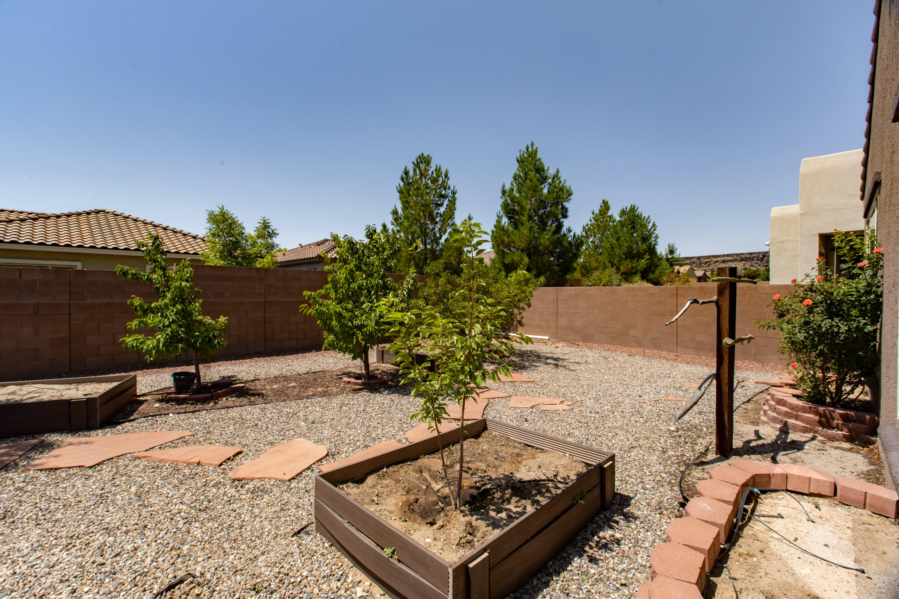 2220 CEBOLLA CREEK Way NW
