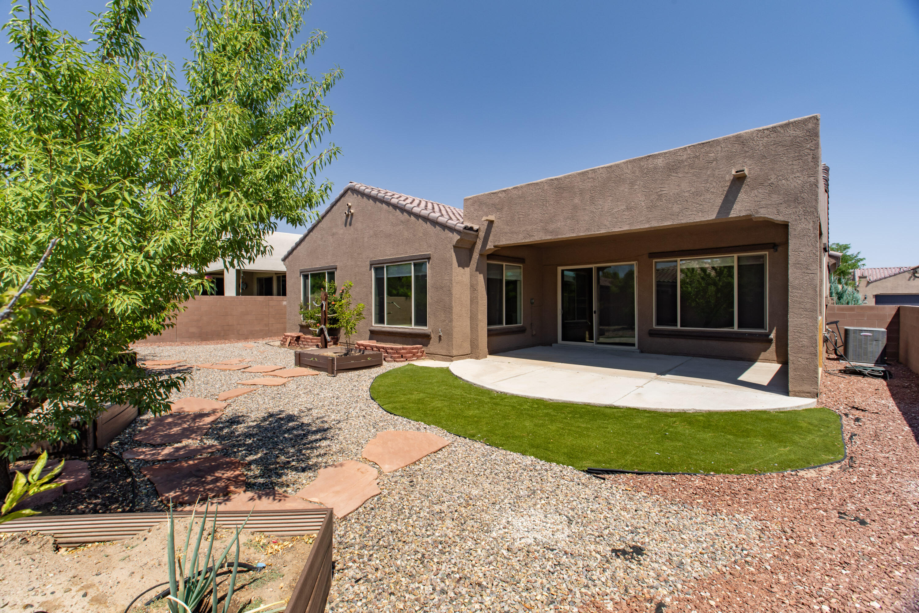 2220 CEBOLLA CREEK Way NW