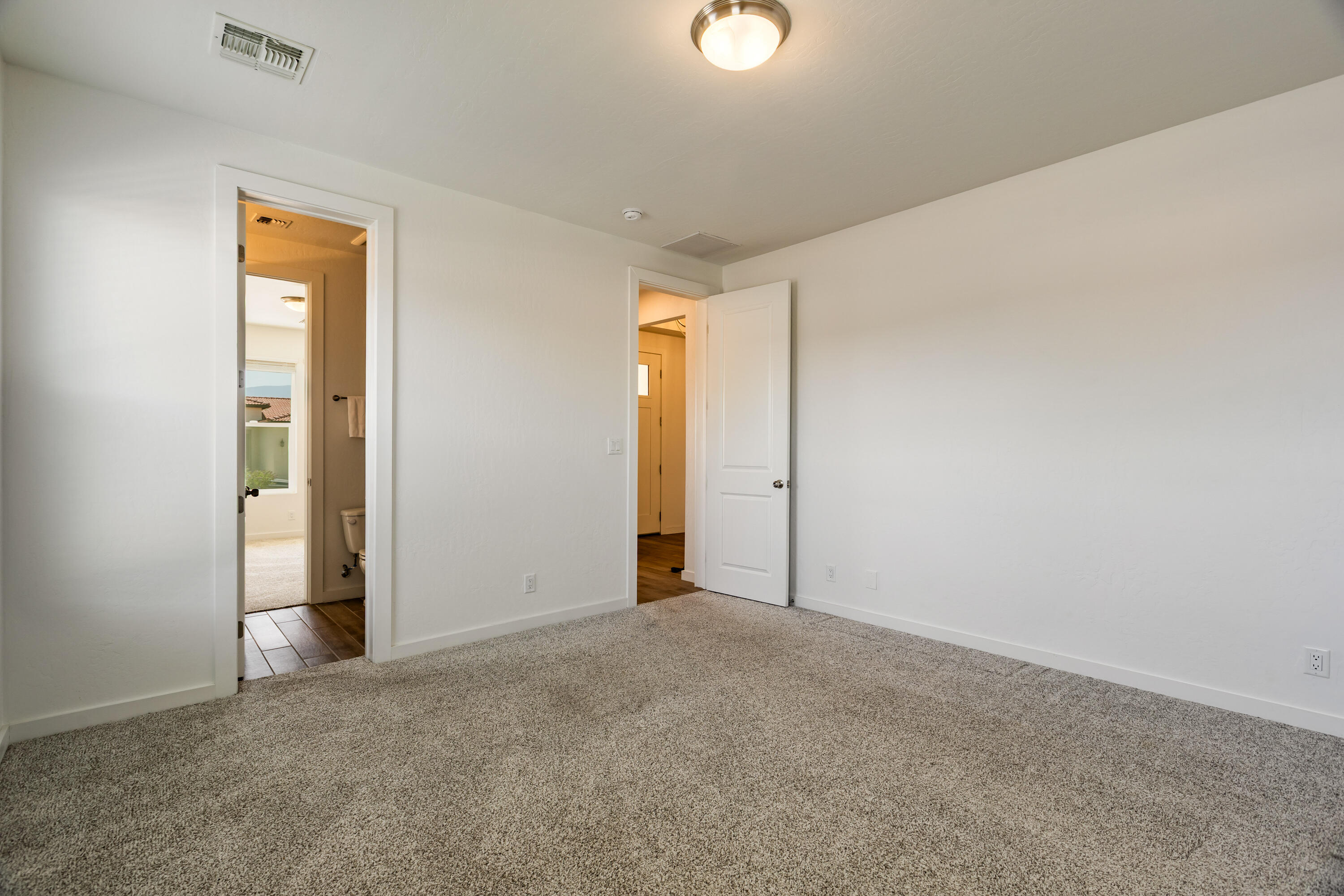 7257 ALDAN Drive NE