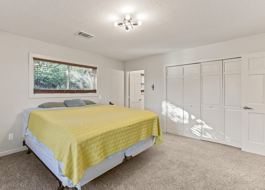 4 David Court